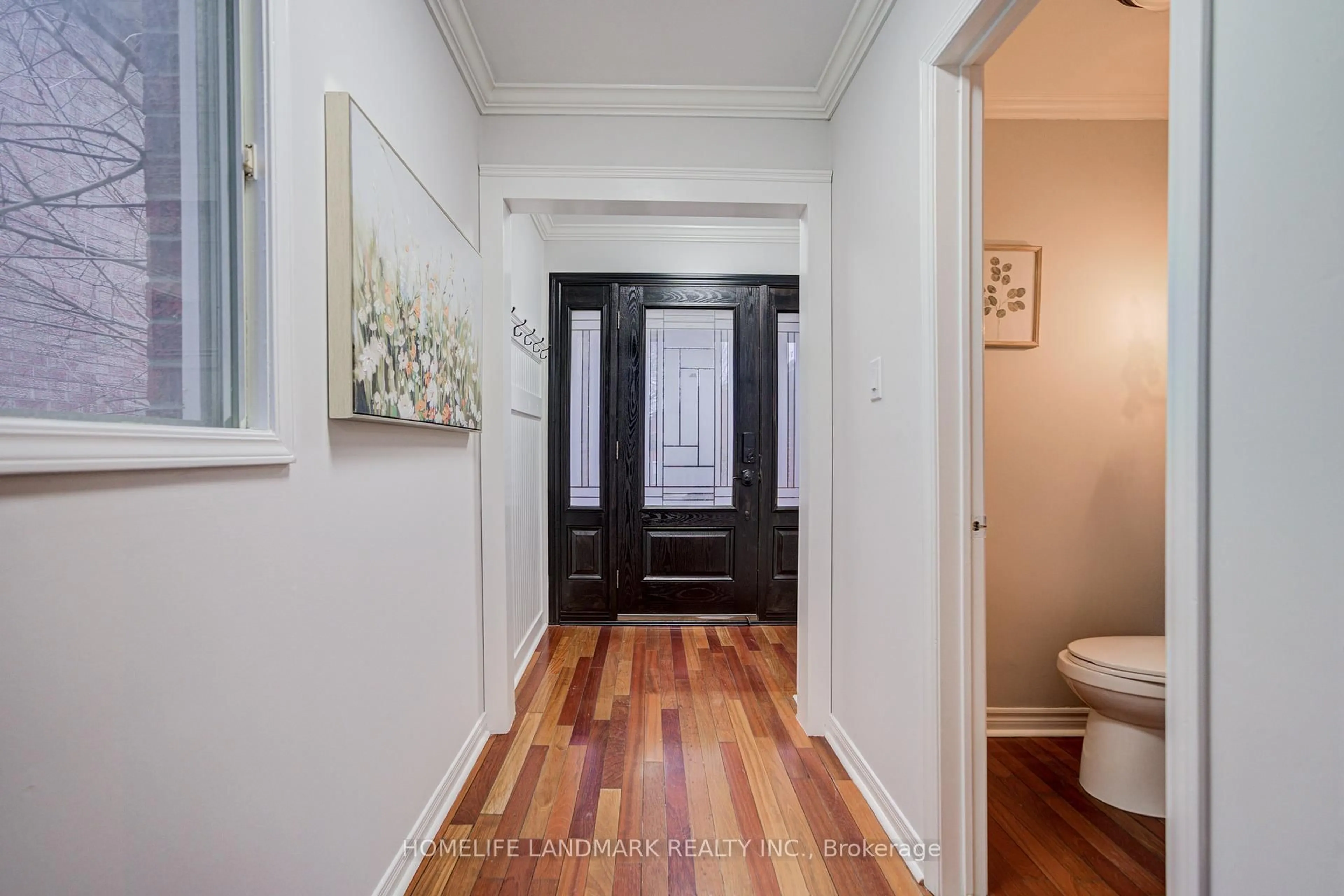 Indoor entryway for 377 Parkridge Cres, Oakville Ontario L6M 1A8