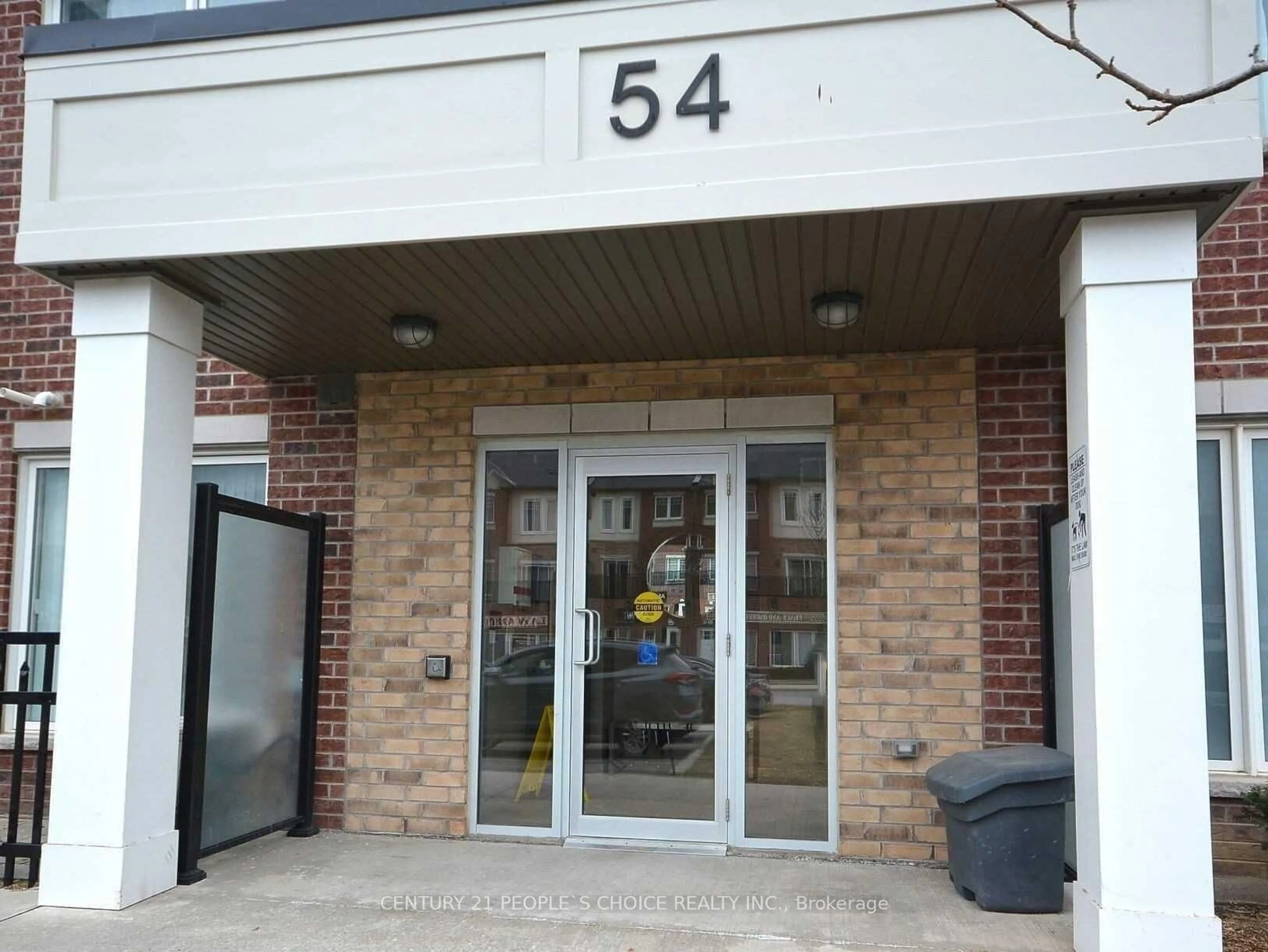 Indoor foyer for 54 Sky Harbour Dr #309, Brampton Ontario L7A 0A1