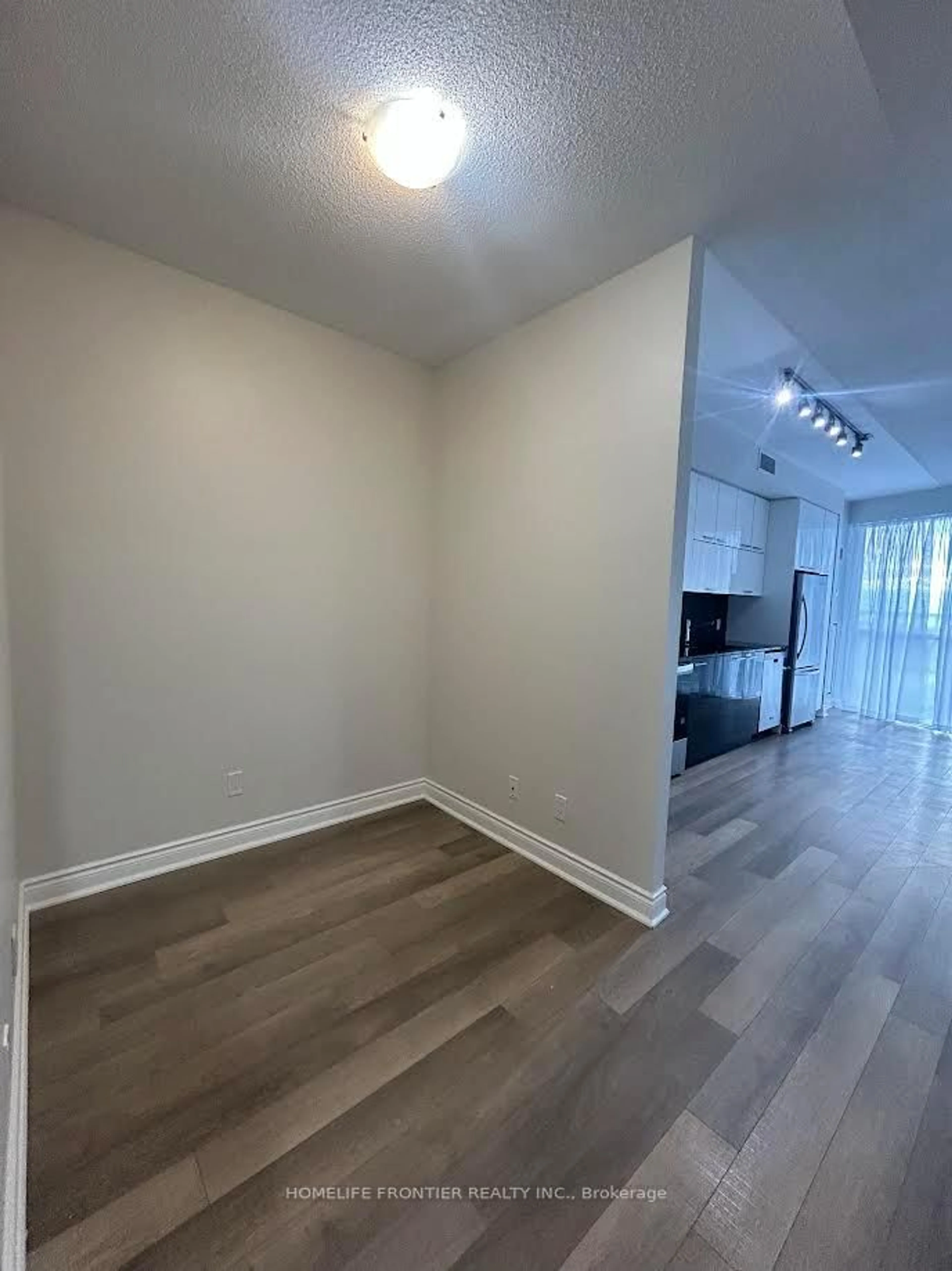 A pic of a room for 80 Marine Parade Dr #606, Toronto Ontario M8V 0A3