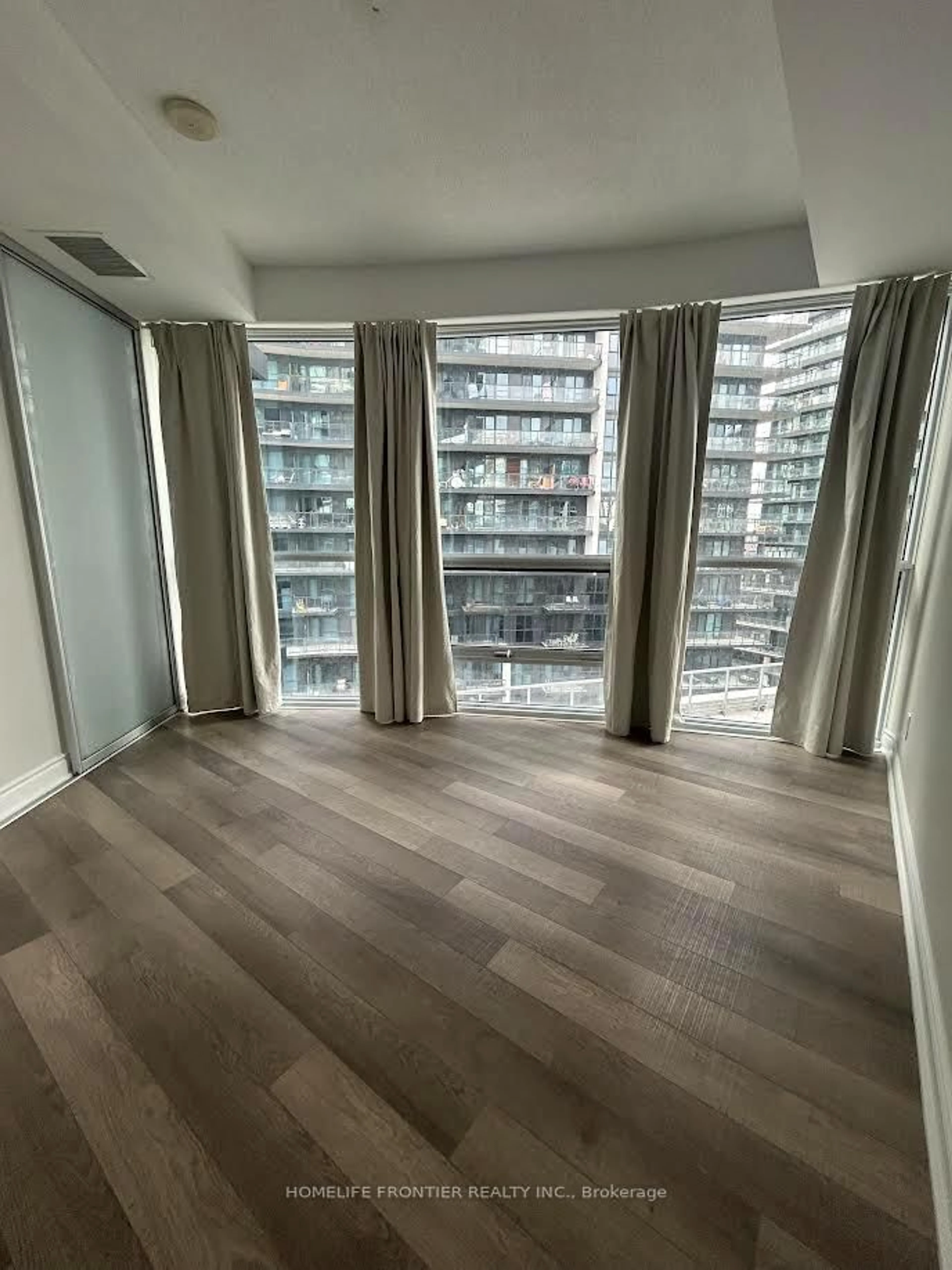 A pic of a room for 80 Marine Parade Dr #606, Toronto Ontario M8V 0A3