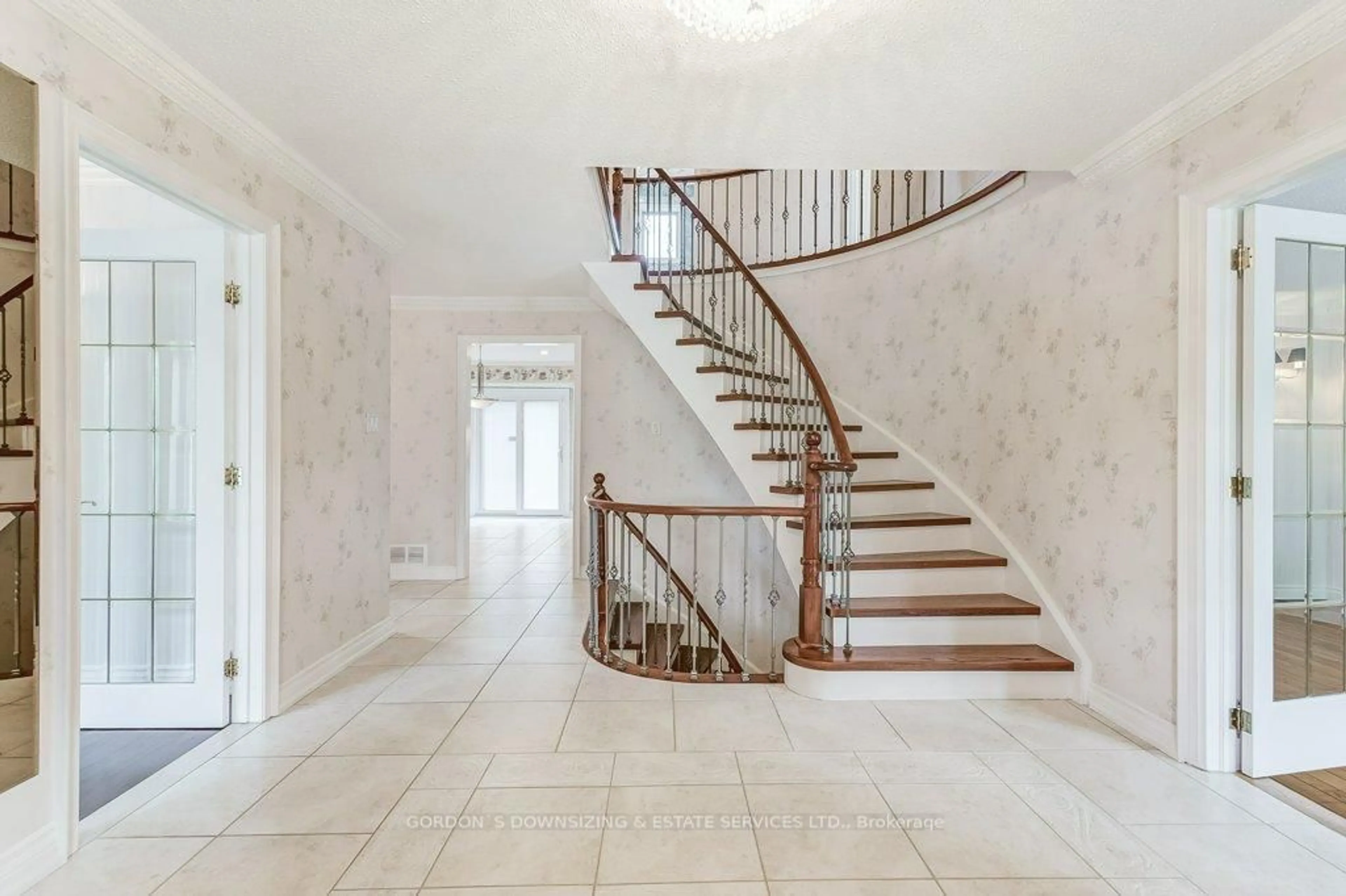 Unknown for 25 Mount Forest Dr, Brampton Ontario L6Z 2A7