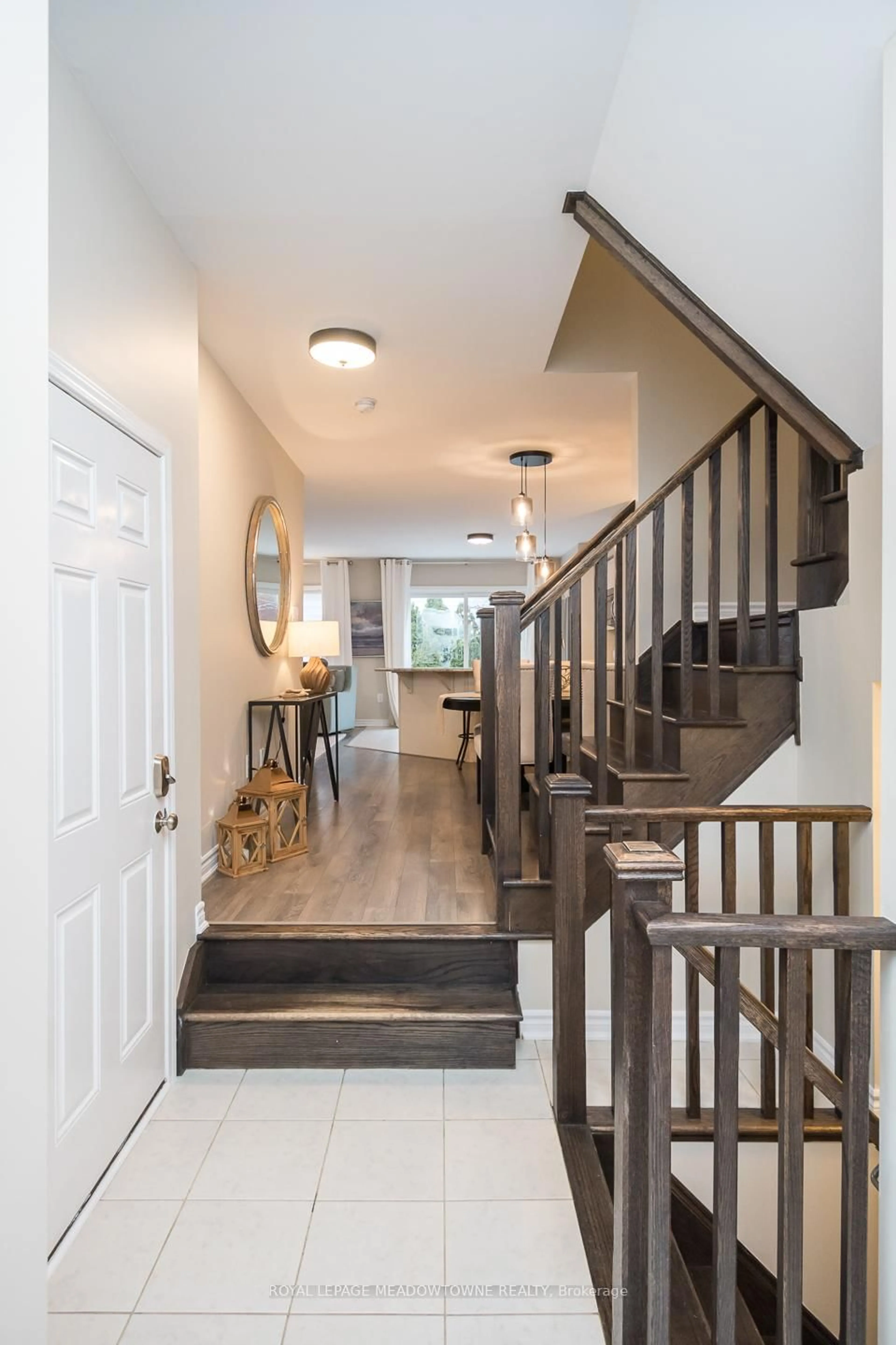 Indoor entryway for 1667 Clitherow St, Milton Ontario L9E 0A2