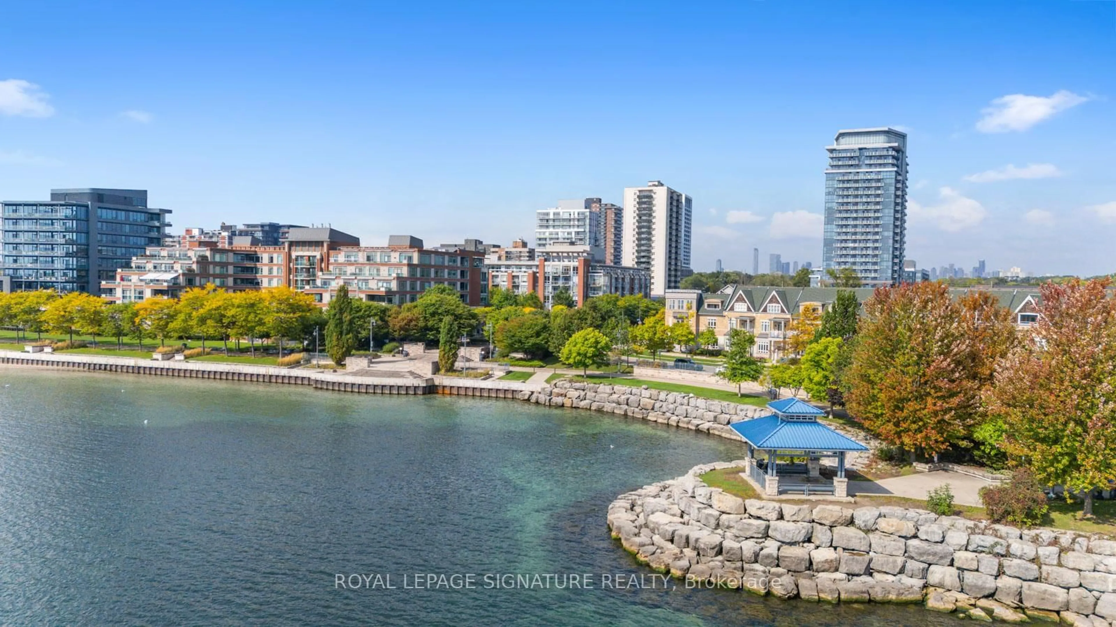 Blurry image for 80 Port St #407, Mississauga Ontario L5G 4V6