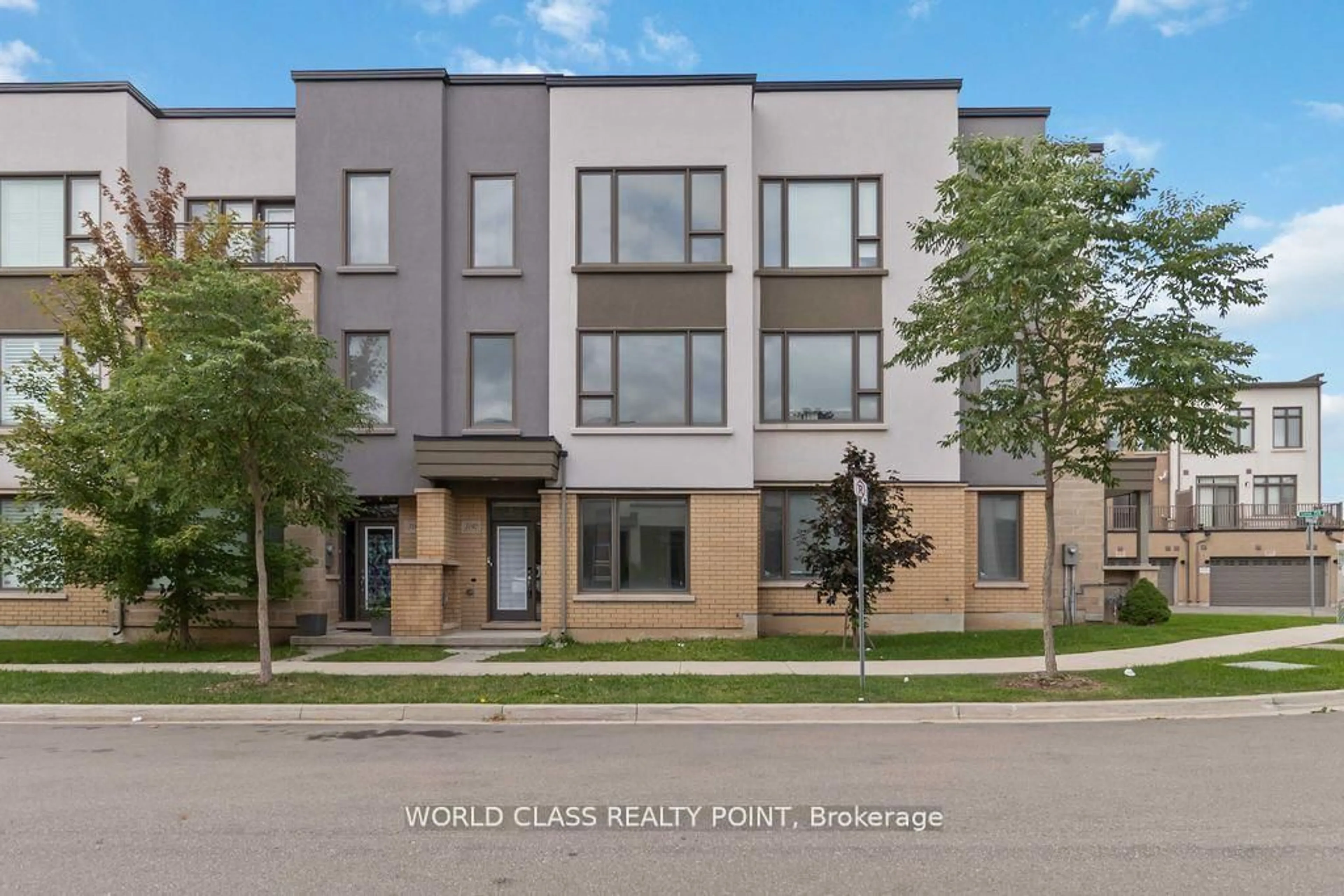 Home with brick exterior material, street for 3192 Mintwood Circ, Oakville Ontario L6H 0P1