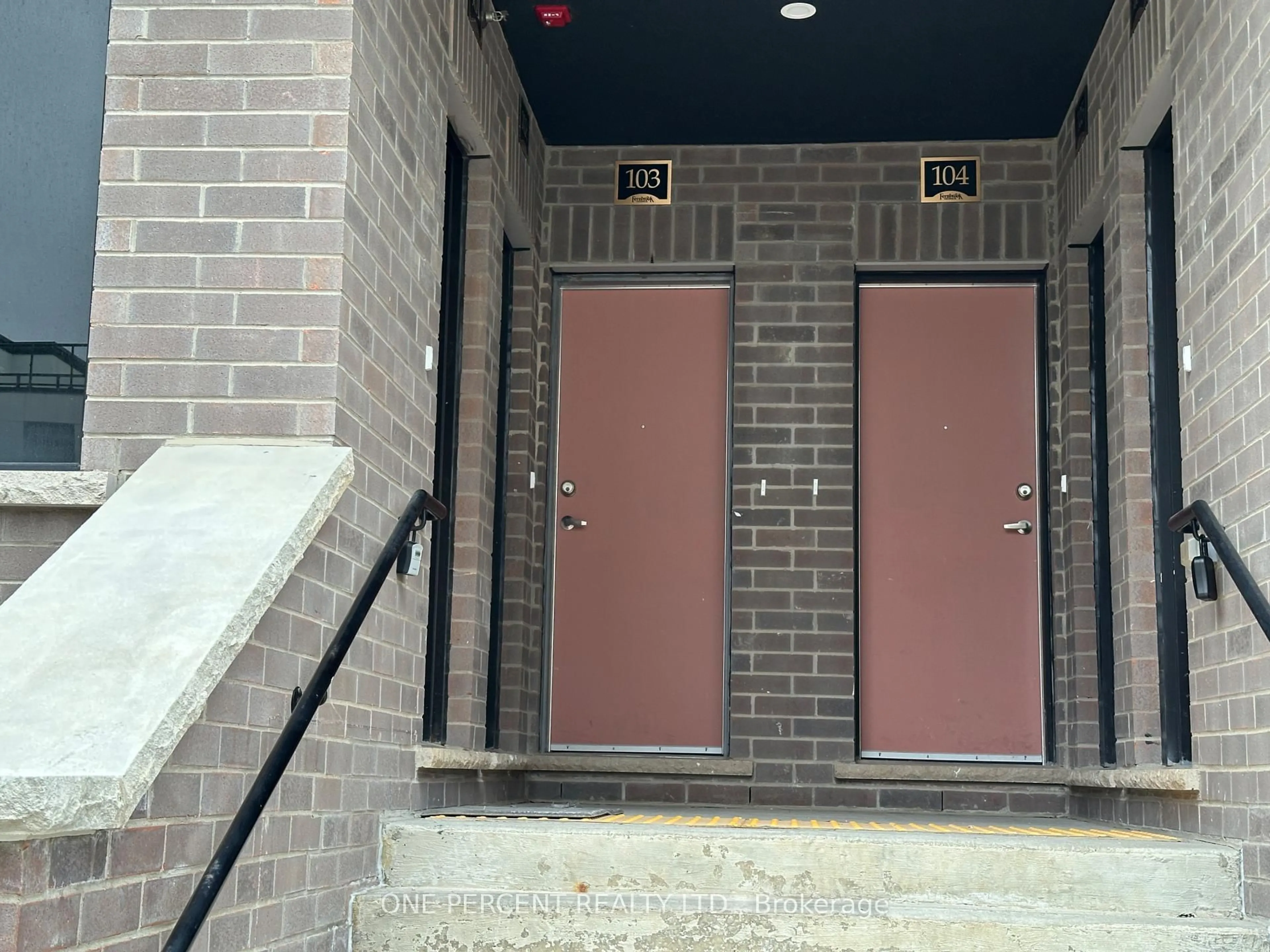 Unknown for 1589 Rose Way #104, Milton Ontario L9E 1N4