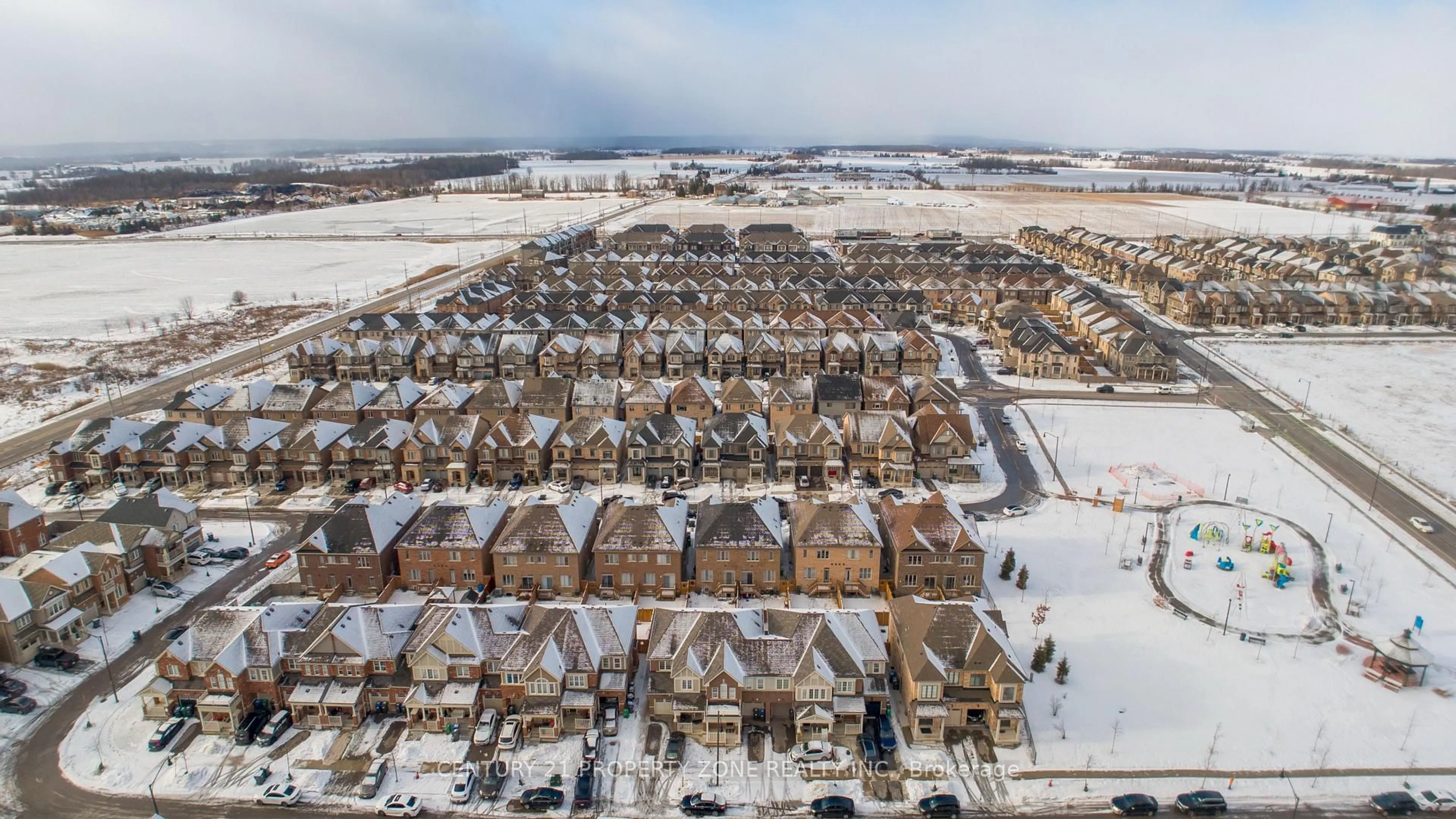 A pic from outside/outdoor area/front of a property/back of a property/a pic from drone, street for 118 Emerald Coast Tr, Brampton Ontario L7A 5A7
