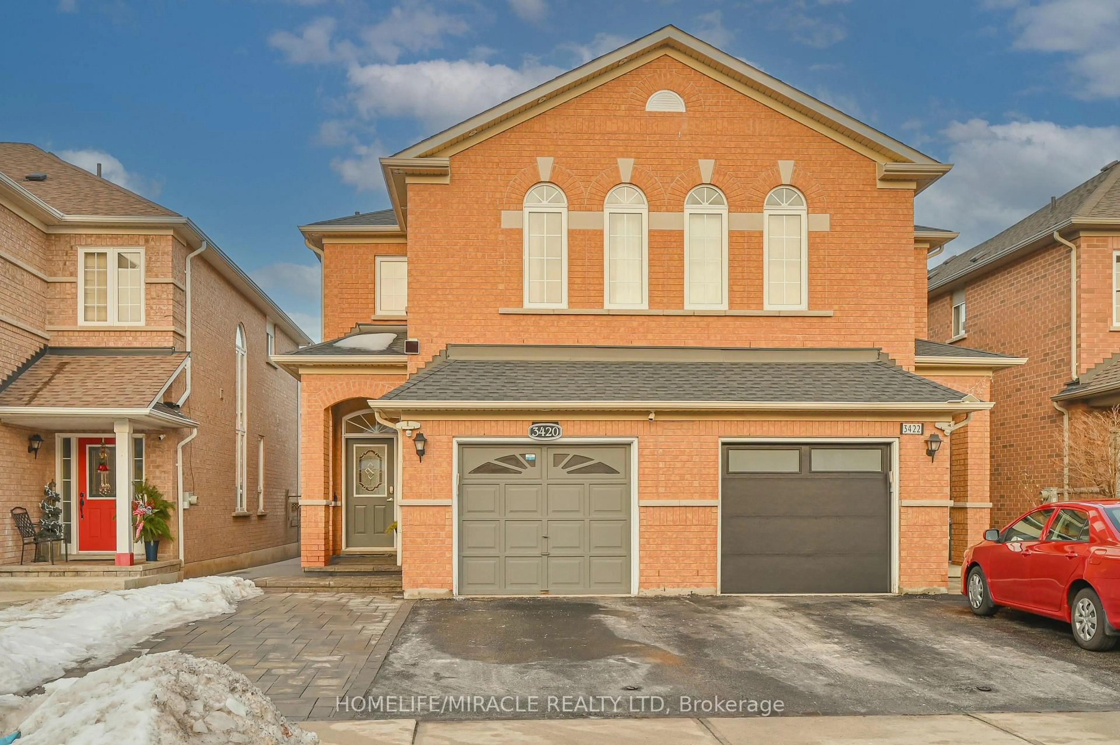 Home with brick exterior material, street for 3420 Fountain Park Ave, Mississauga Ontario L5M 7E3