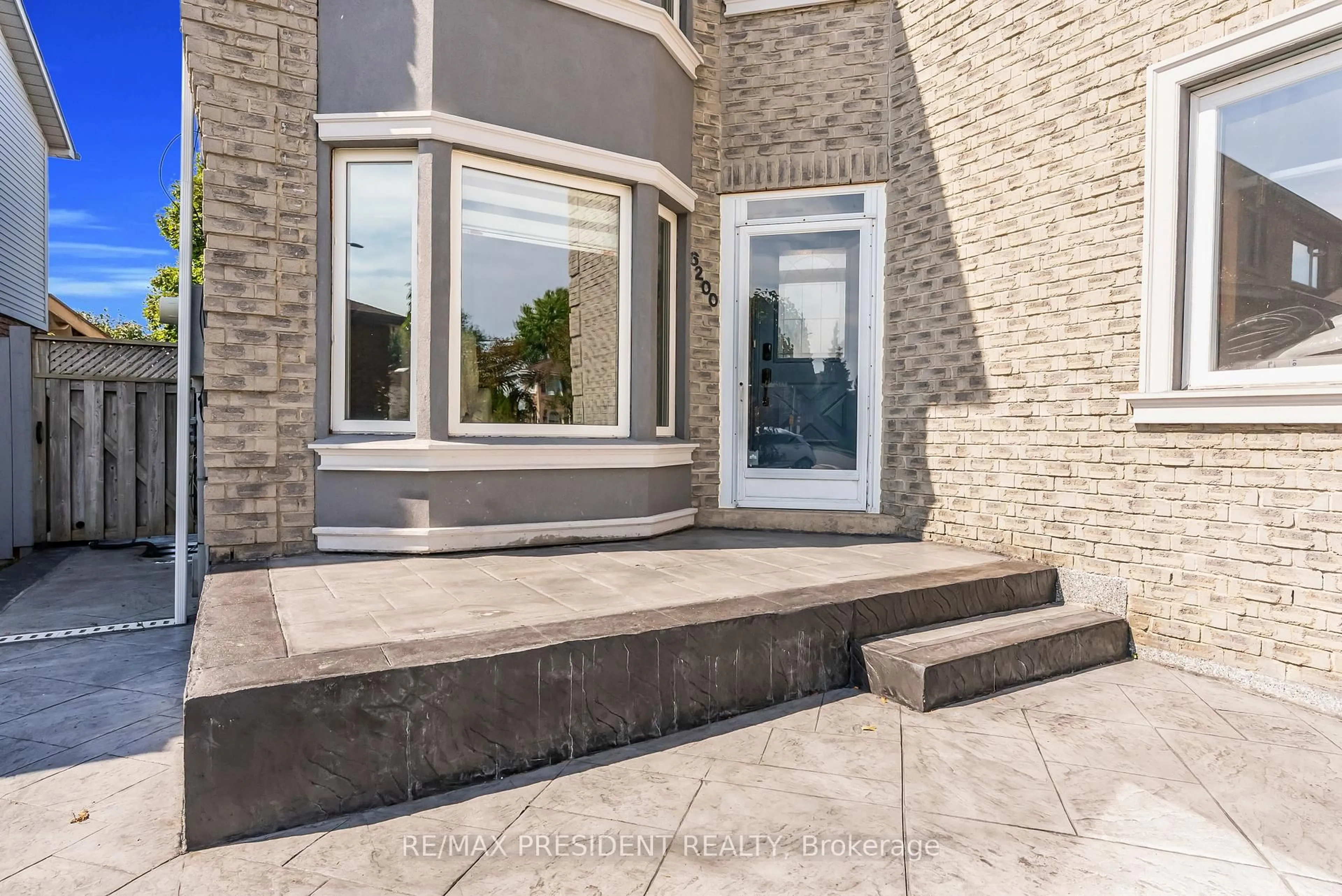 Unknown for 6200 Osprey Blvd, Mississauga Ontario L5N 5W4