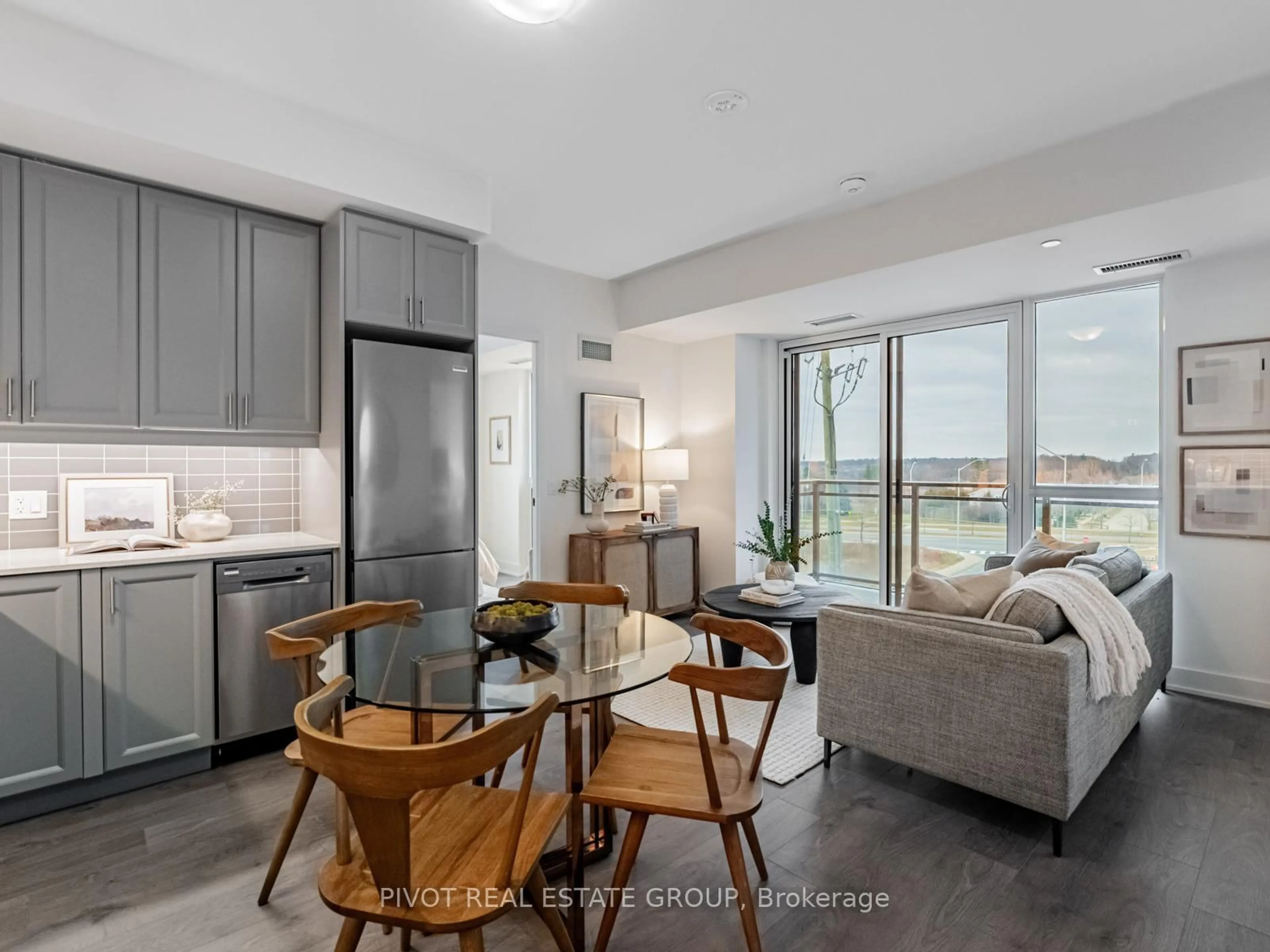 Open concept kitchen, unknown for 2333 Khalsa Gate #311, Oakville Ontario L6M 0X7