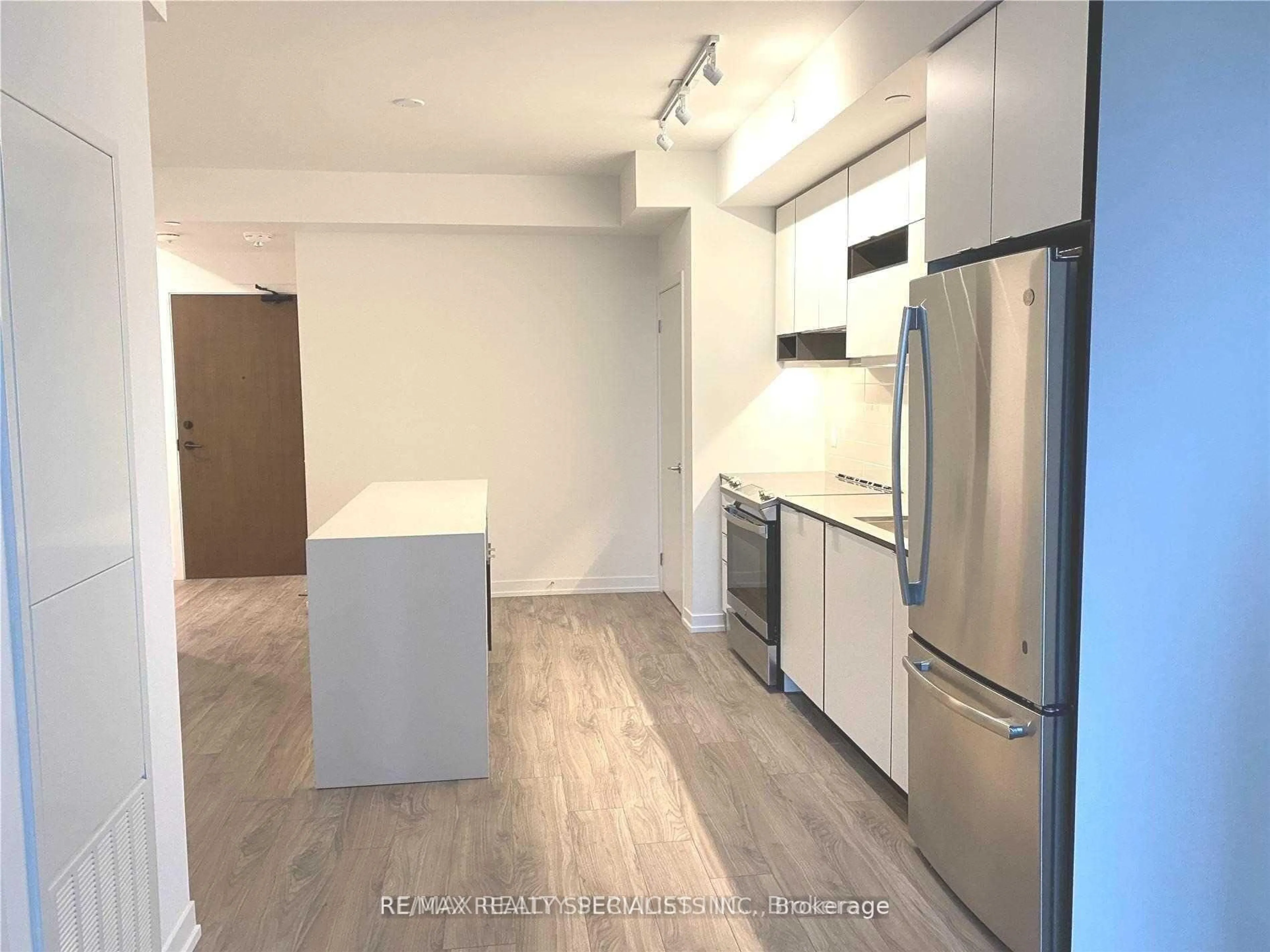 Unknown for 4065 Confederation Pkwy #1511, Mississauga Ontario L5B 0L4