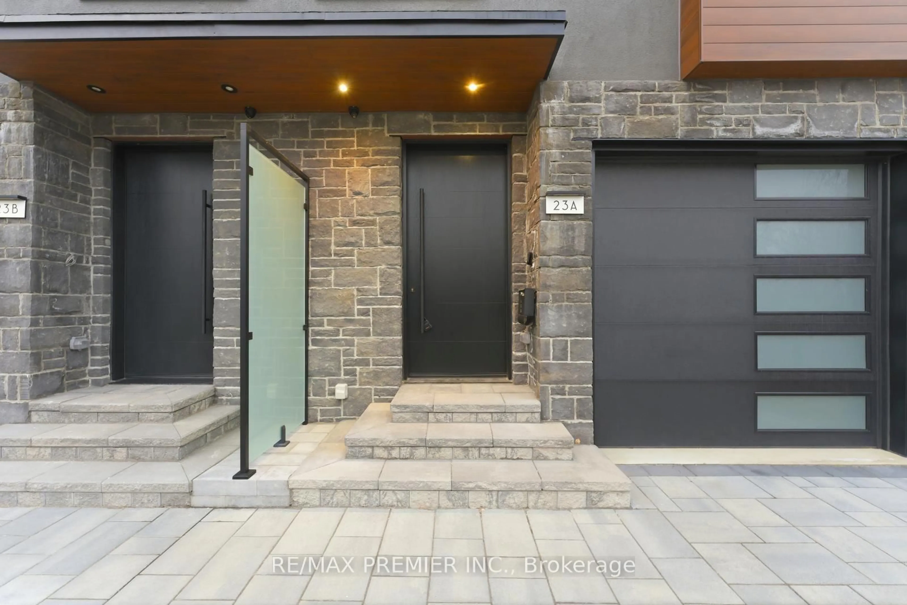 Unknown for 23A Maple Ave, Mississauga Ontario L5H 2S1