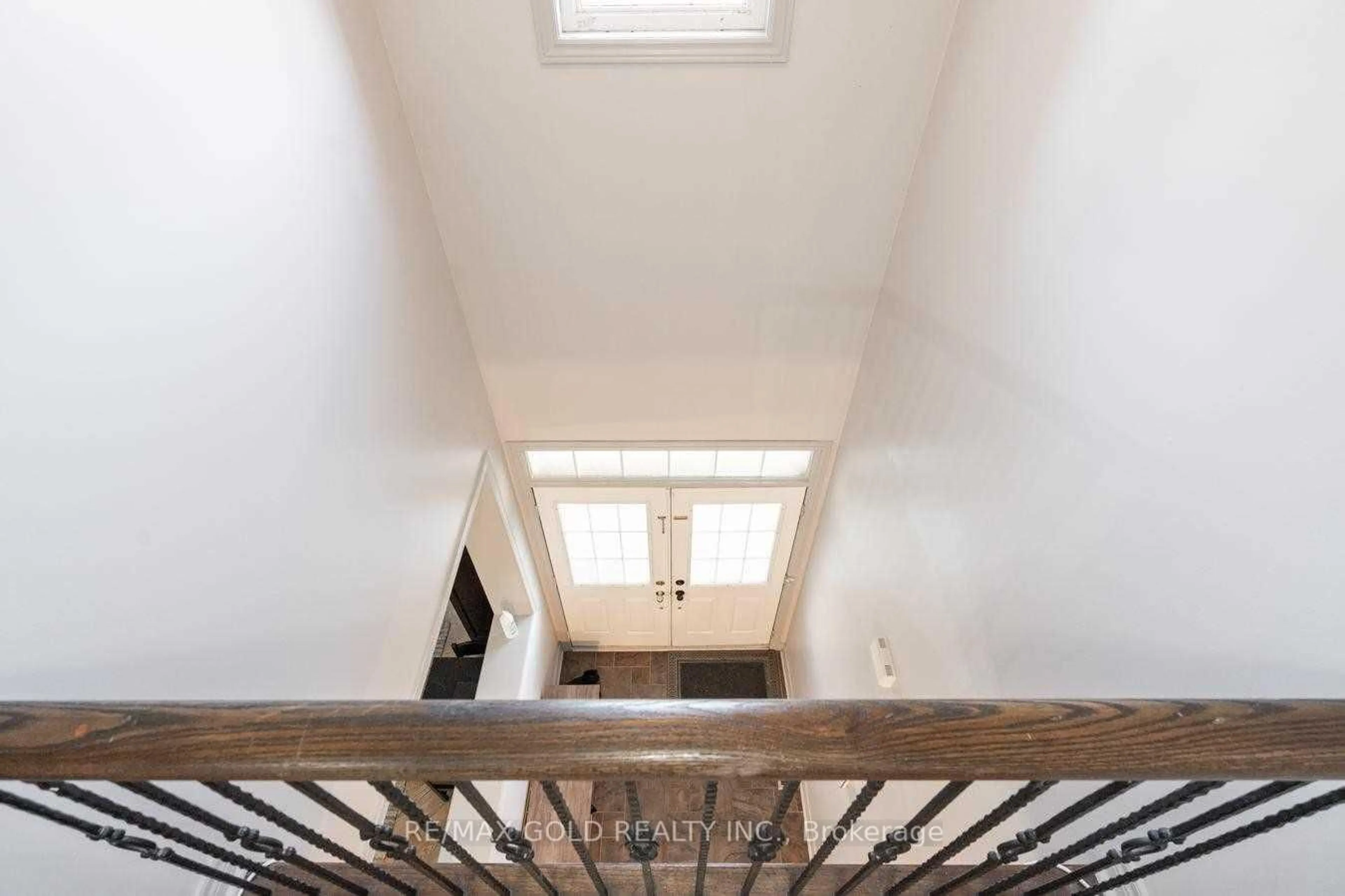 Stairs for 42 Dolly Varden, Brampton Ontario L6R 3L3