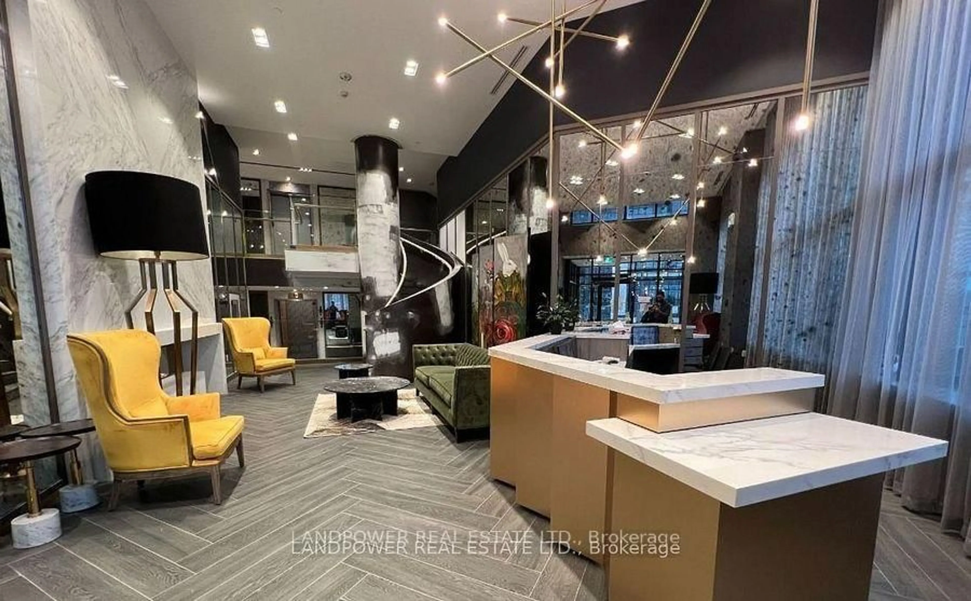 Lobby for 395 Dundas St #533, Oakville Ontario L6M 4M2