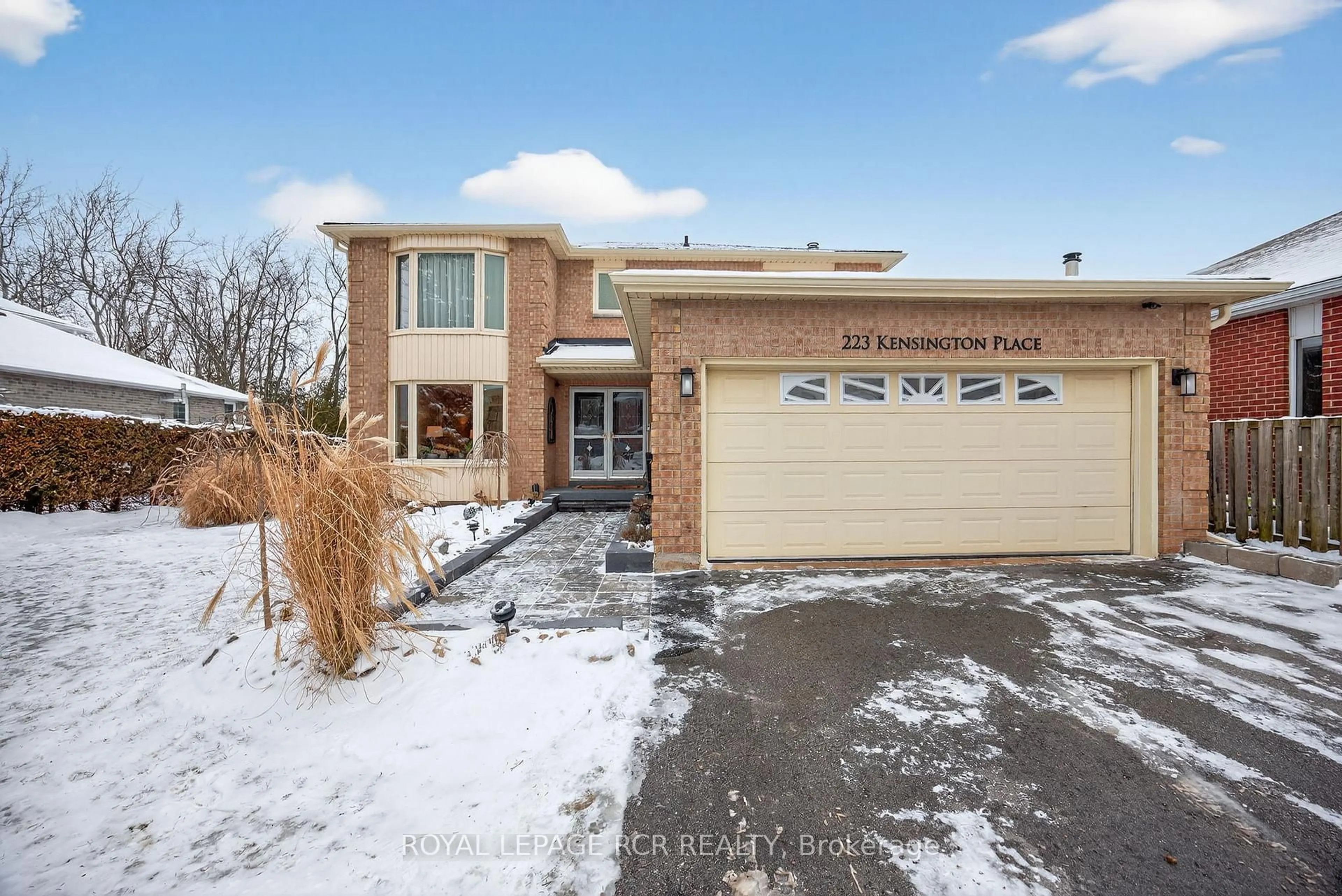Home with brick exterior material, street for 223 Kensington Pl, Orangeville Ontario L9W 4G6
