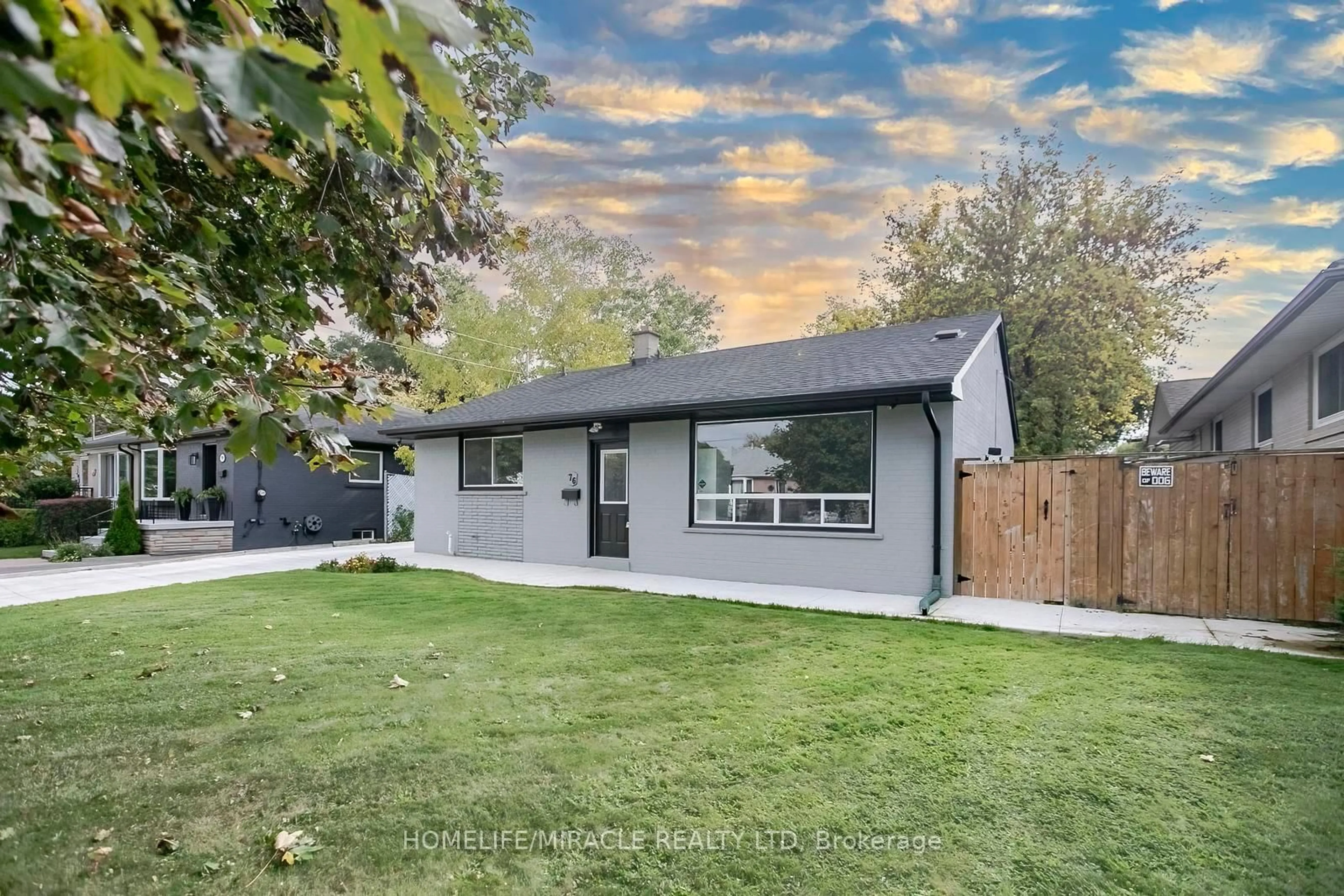 Unknown for 76 Raylawn Cres, Halton Hills Ontario L7G 4N1