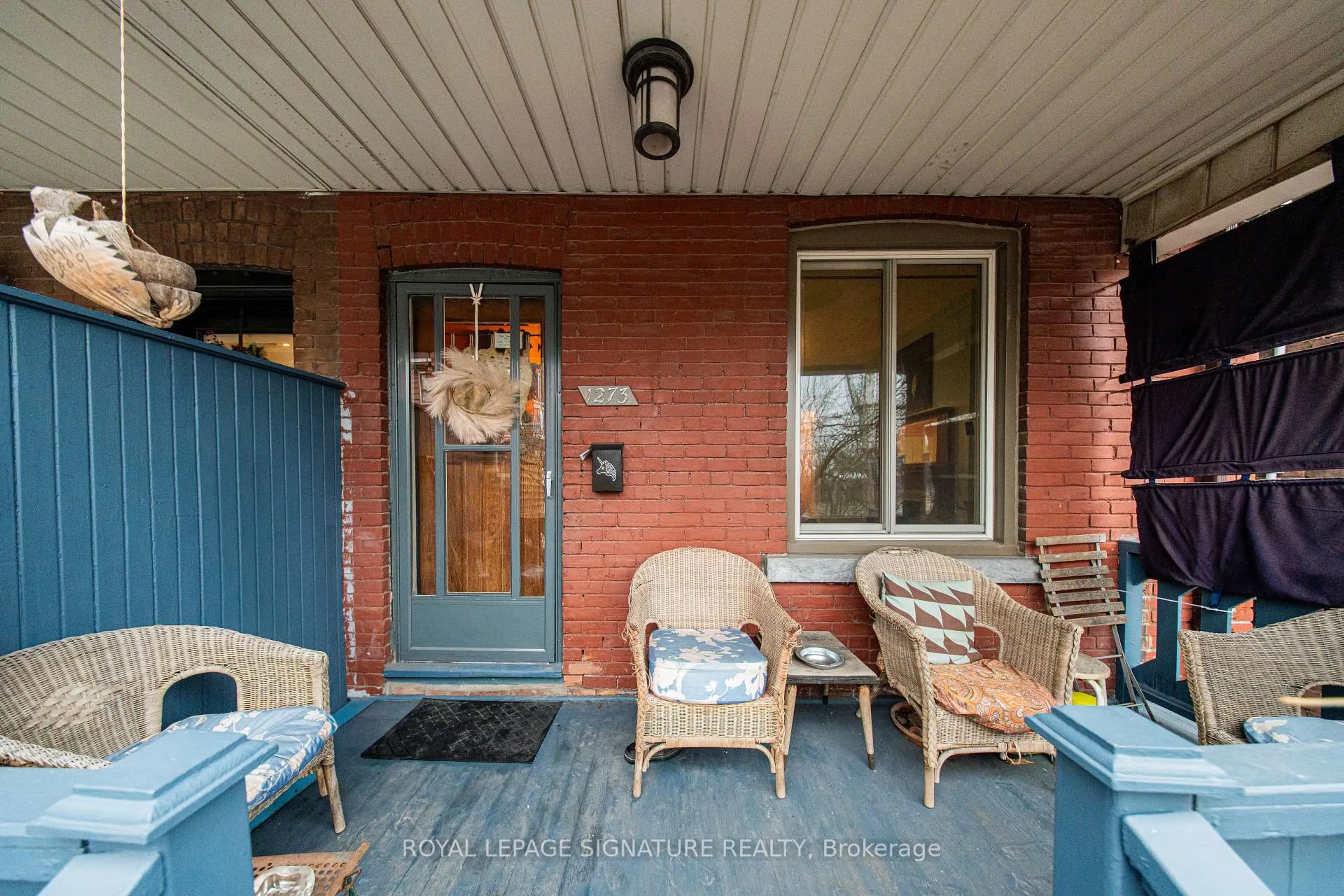 Patio, street for 1273 Lansdowne Ave, Toronto Ontario M6H 3Z9