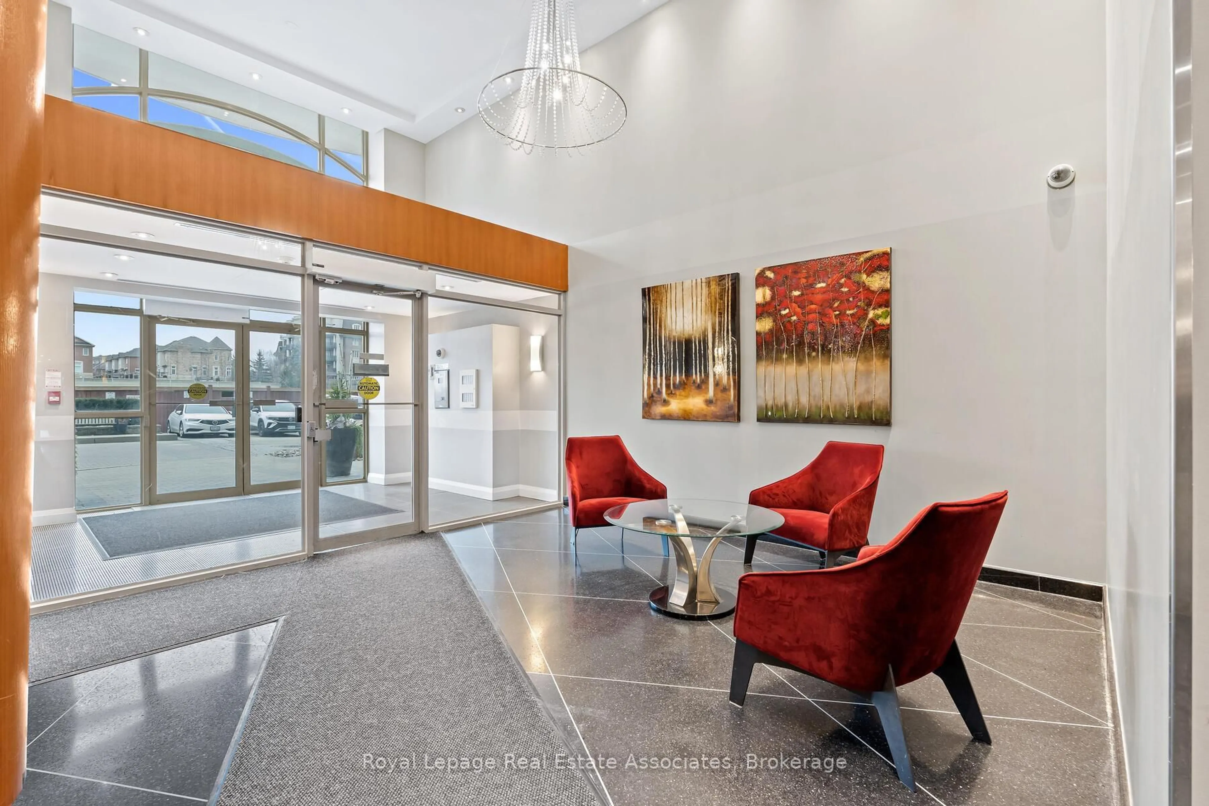 Unknown for 200 Manitoba St #433, Toronto Ontario M8Y 3Y9