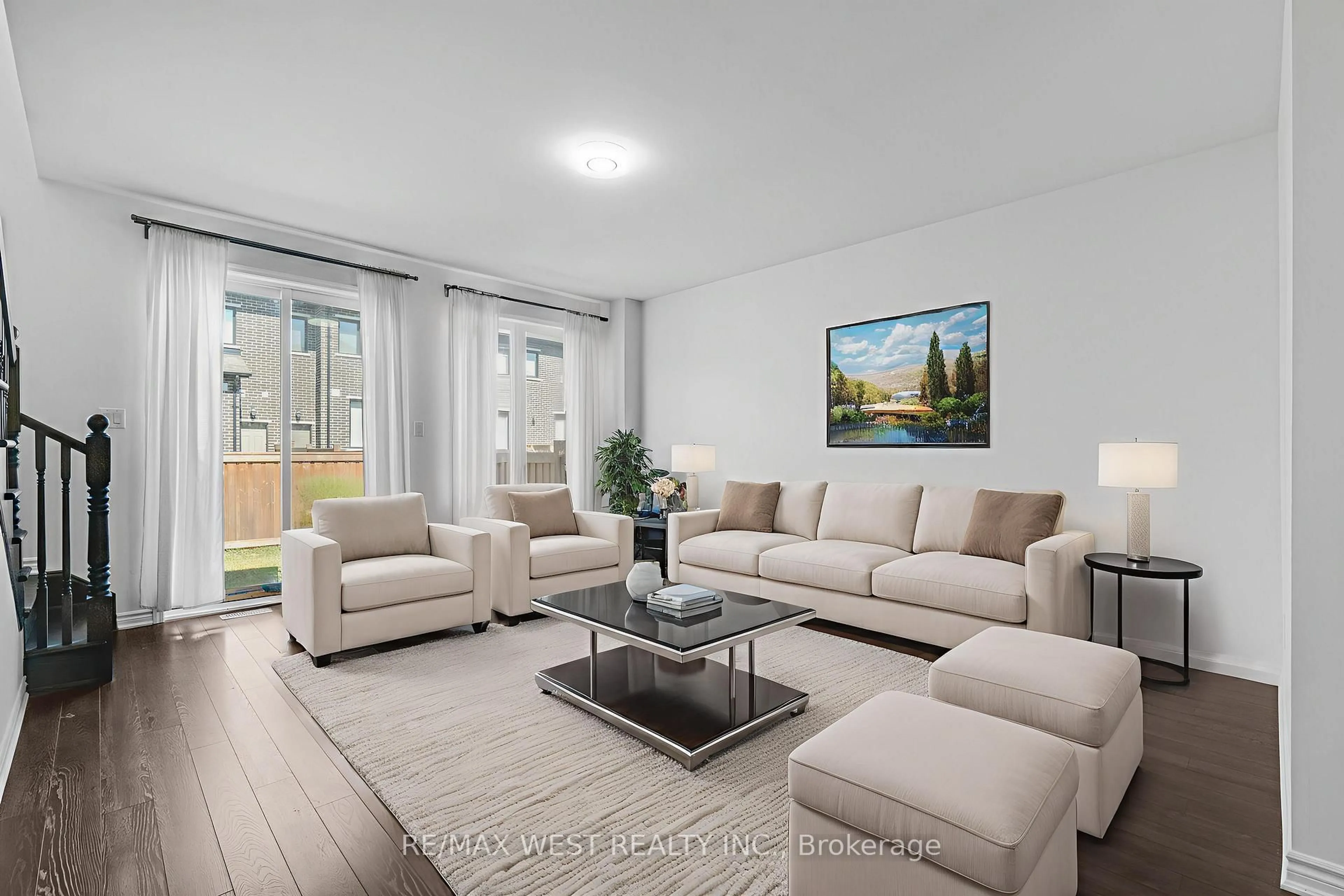 Living room with furniture, unknown for 23 Circus Cres, Brampton Ontario L7A 0H1