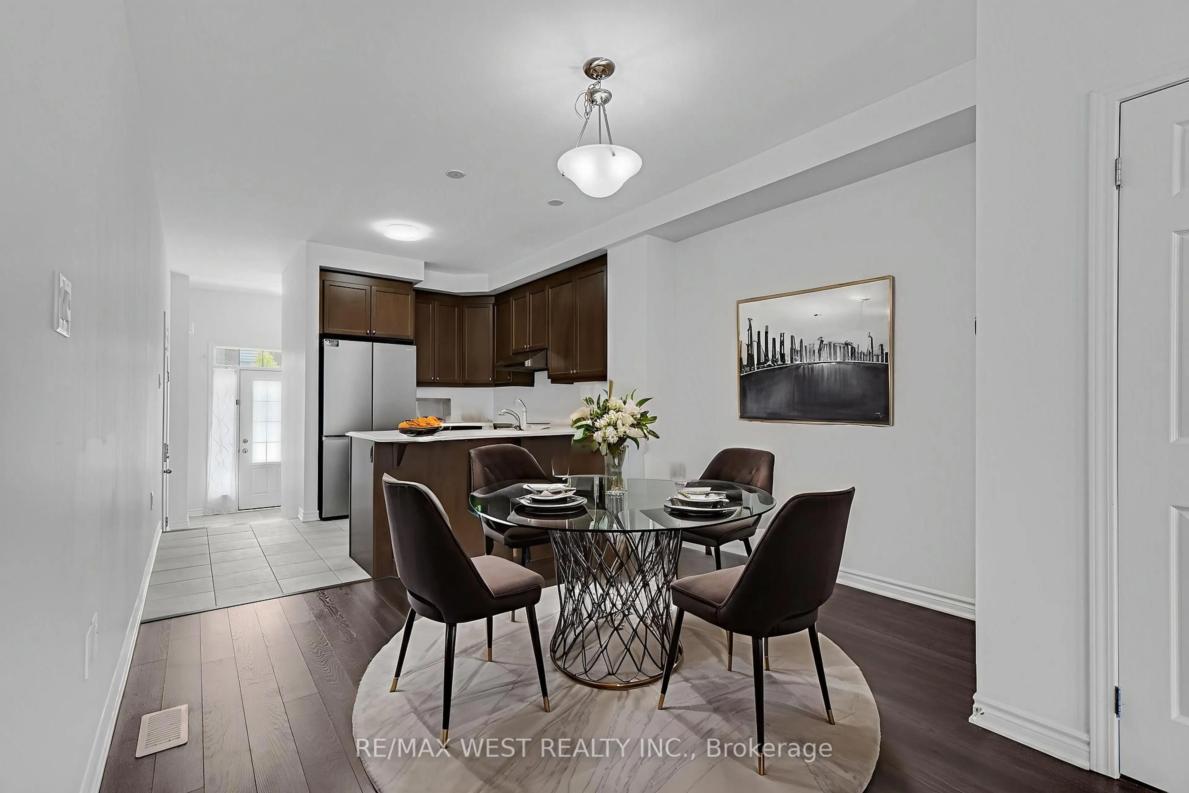 Dining room, unknown for 23 Circus Cres, Brampton Ontario L7A 0H1