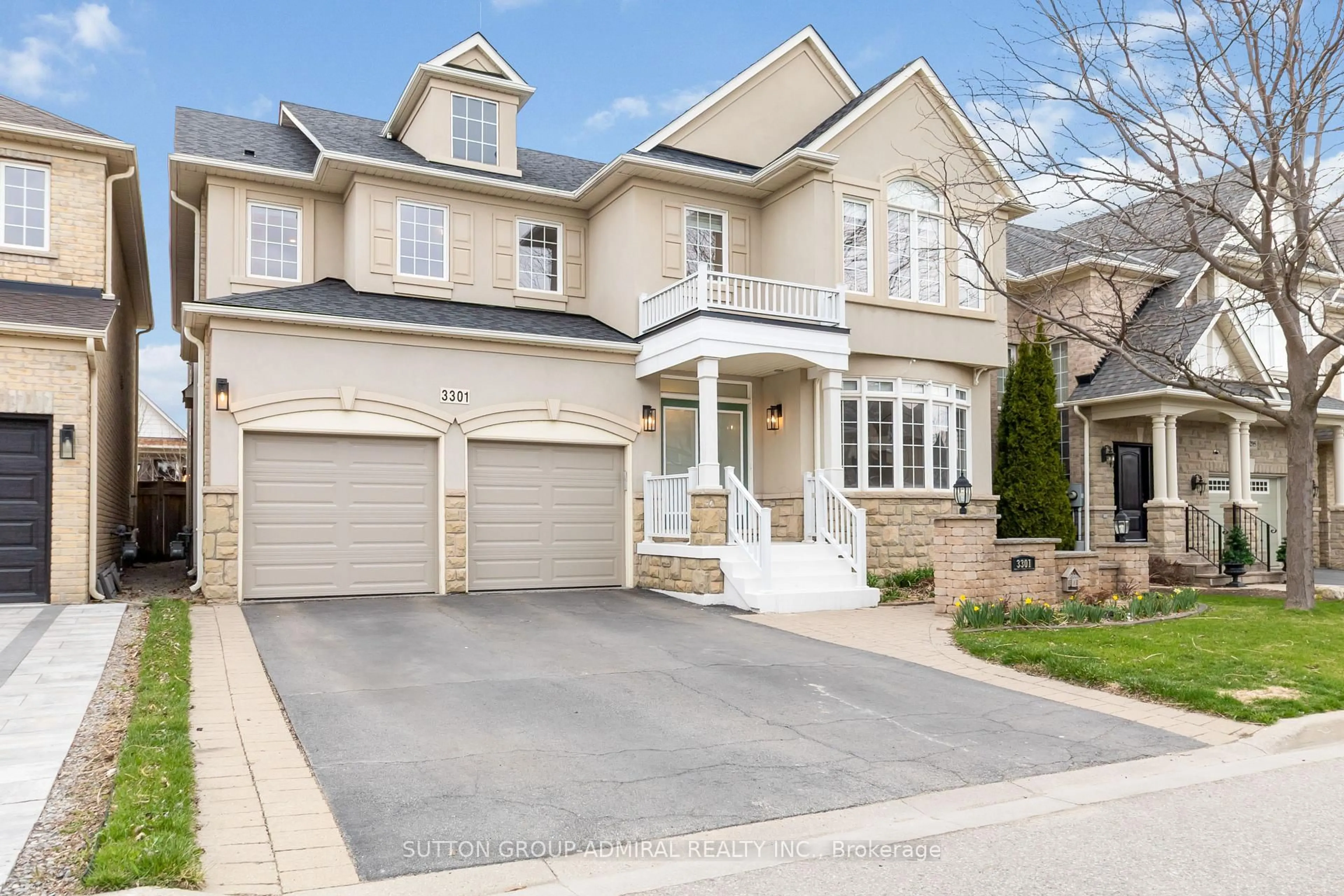 Home with brick exterior material, street for 3301 Skipton Lane, Oakville Ontario L6M 0K2