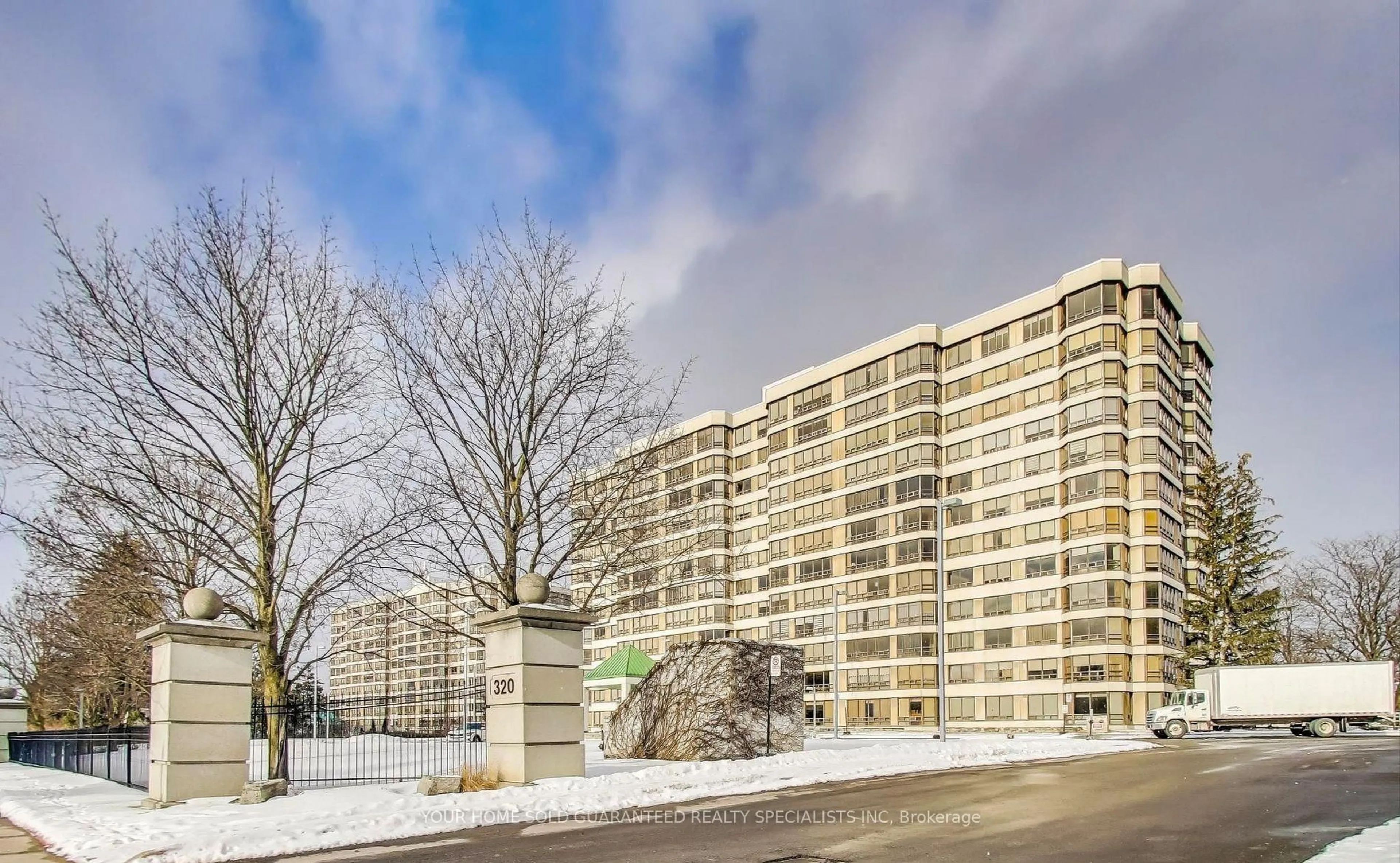 Unknown for 320 Mill St #805, Brampton Ontario L6Y 3V2