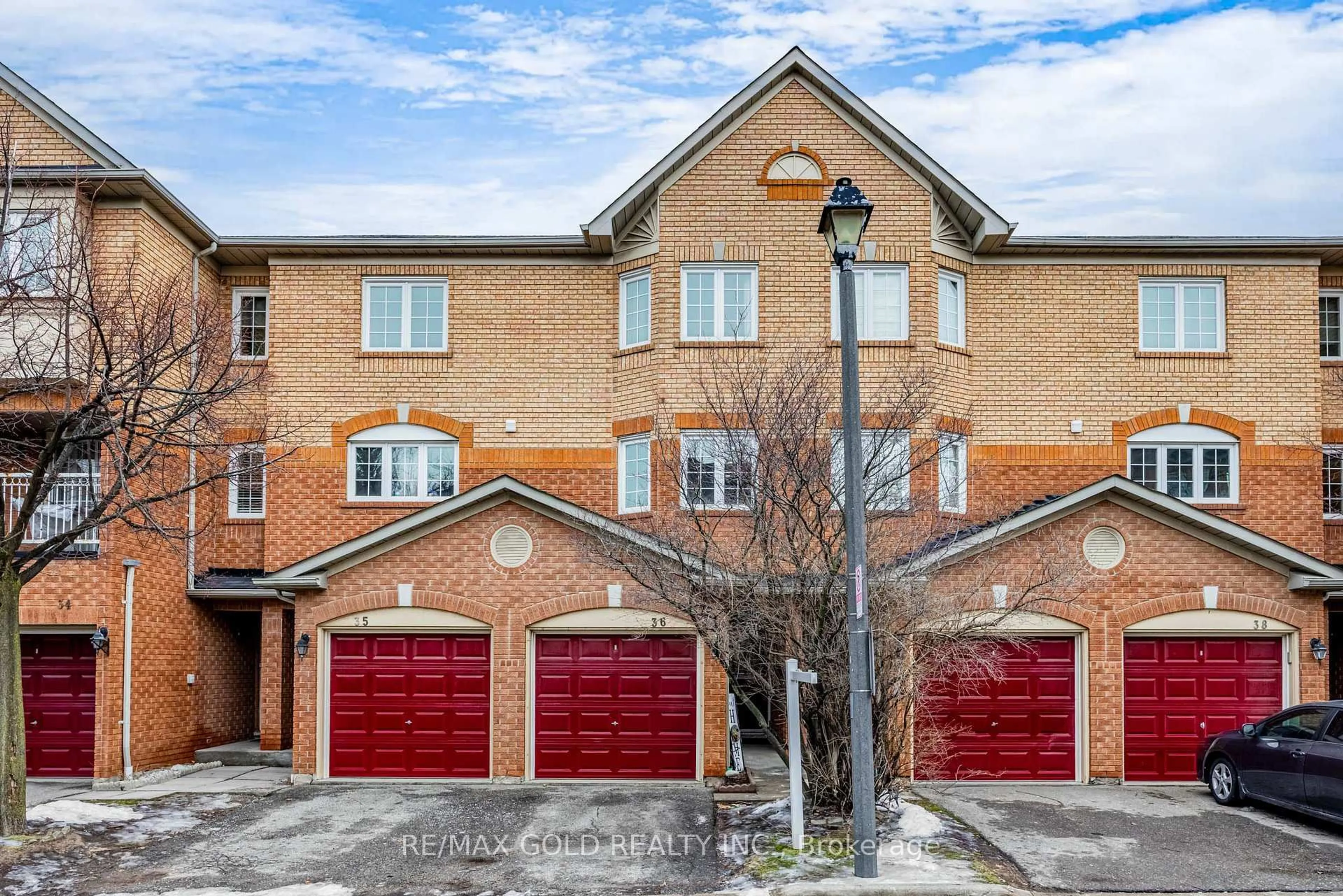 Home with brick exterior material, street for 6950 Tenth Line #36, Mississauga Ontario L5N 6Y1