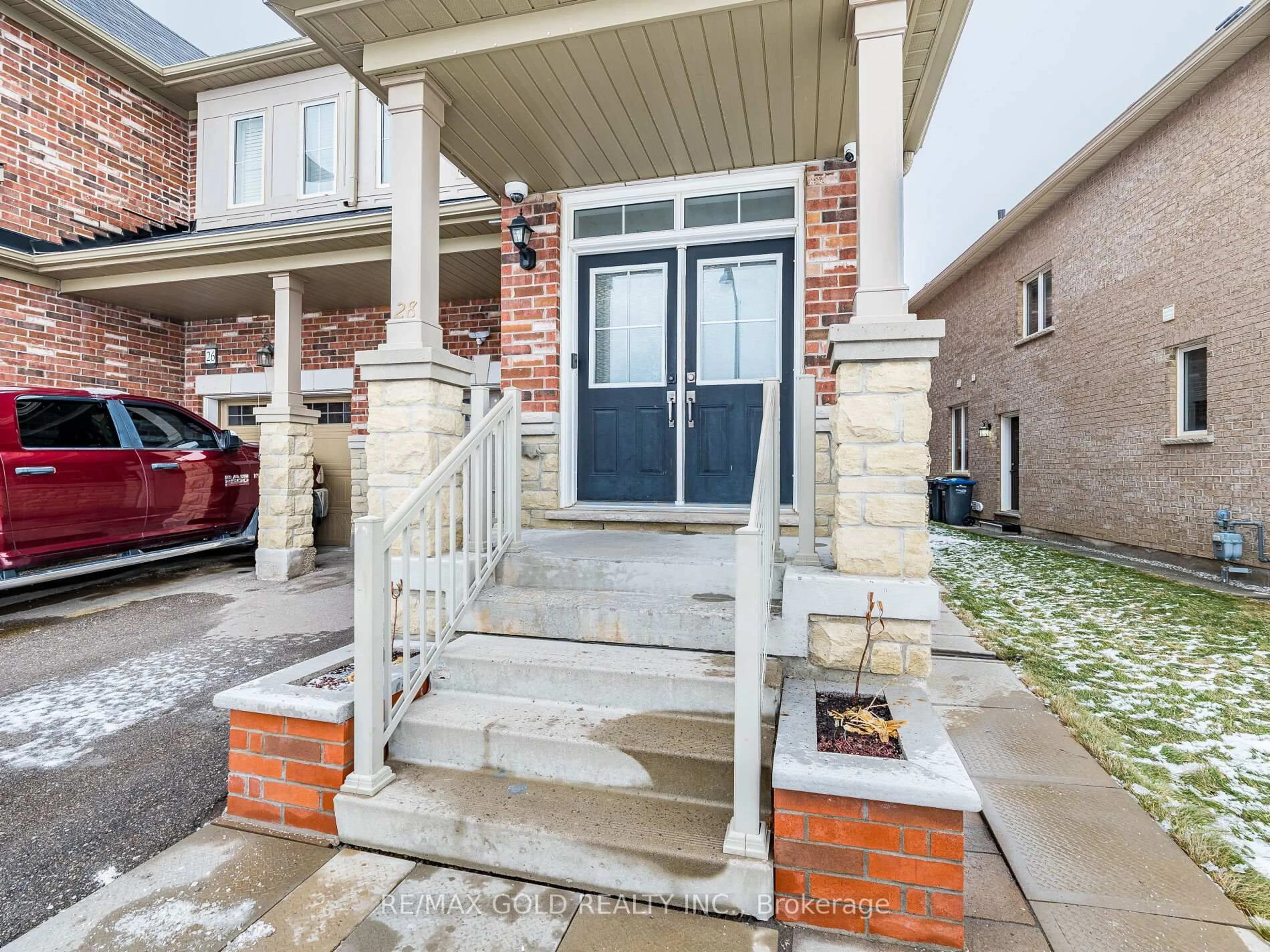 Unknown for 28 Banas Way, Brampton Ontario L7A 4K8