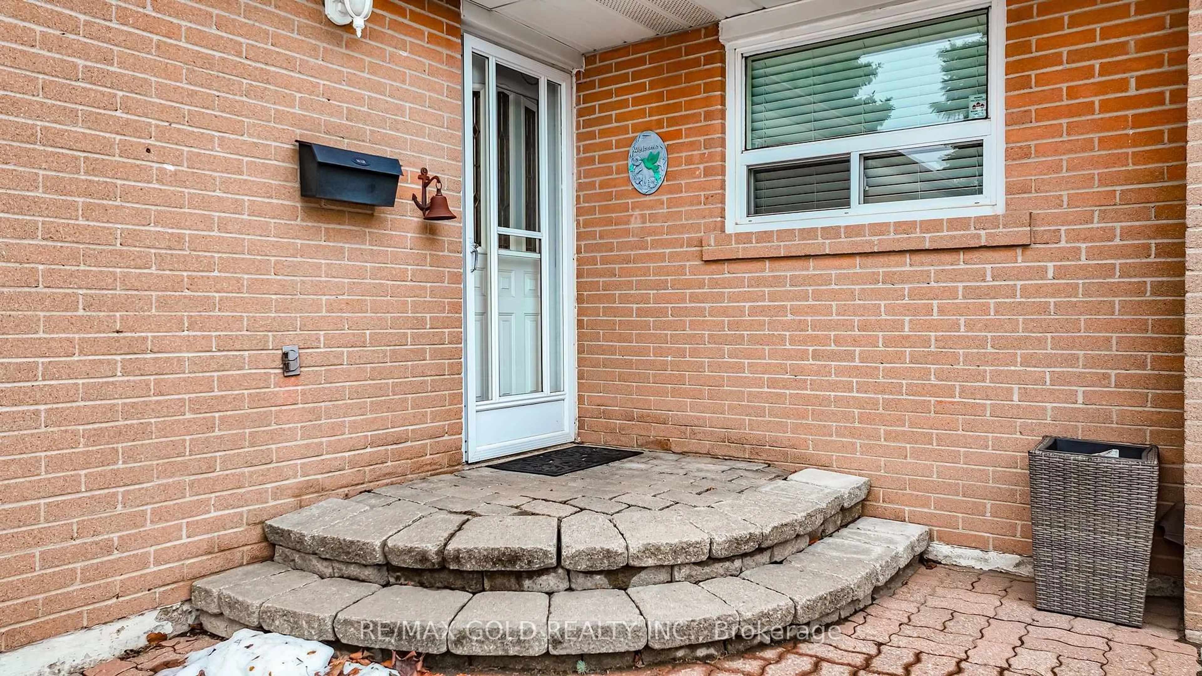 Unknown for 45 Belmont Dr, Brampton Ontario L6T 2K5