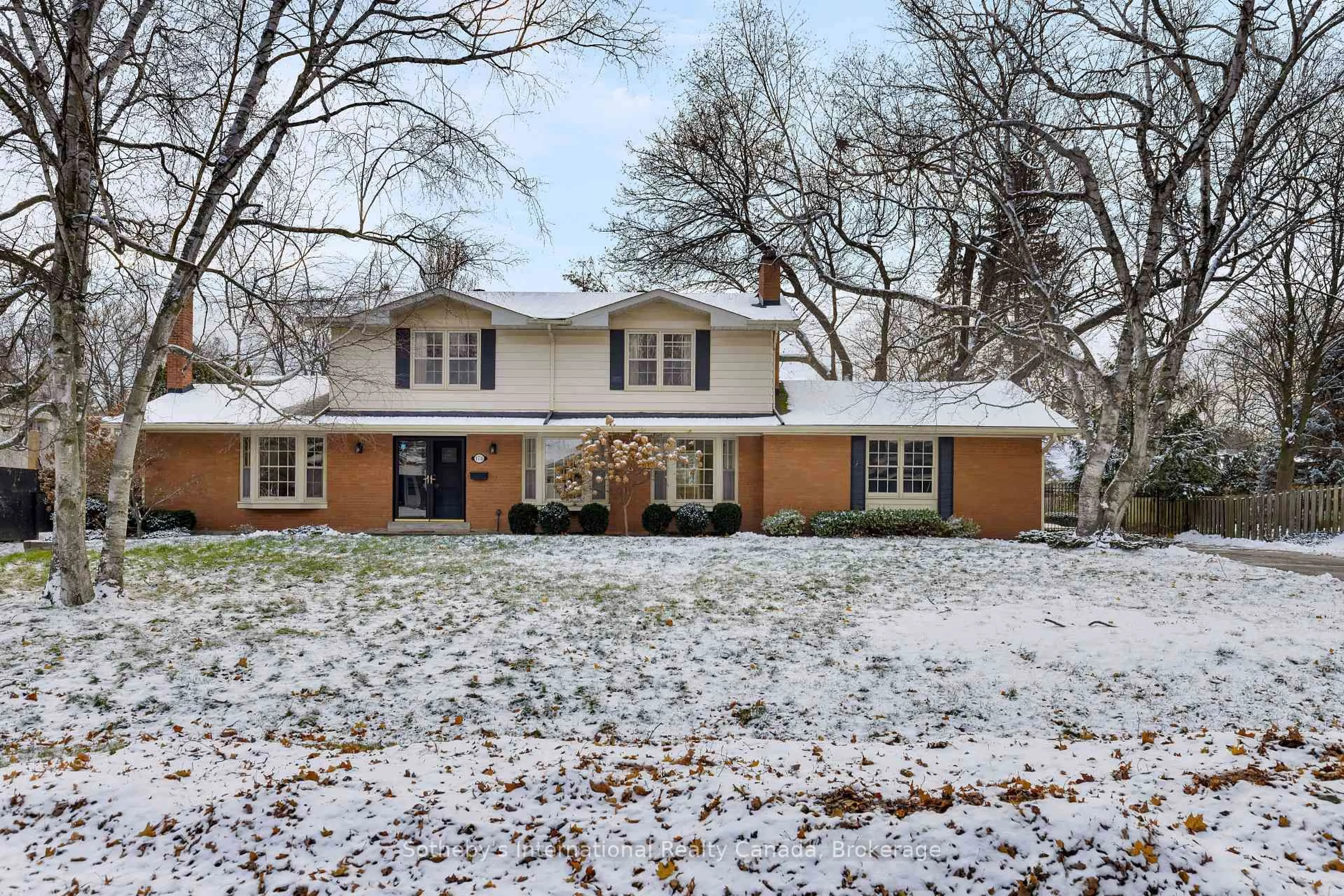 Home with brick exterior material, street for 174 Claxton Dr, Oakville Ontario L6J 4N9