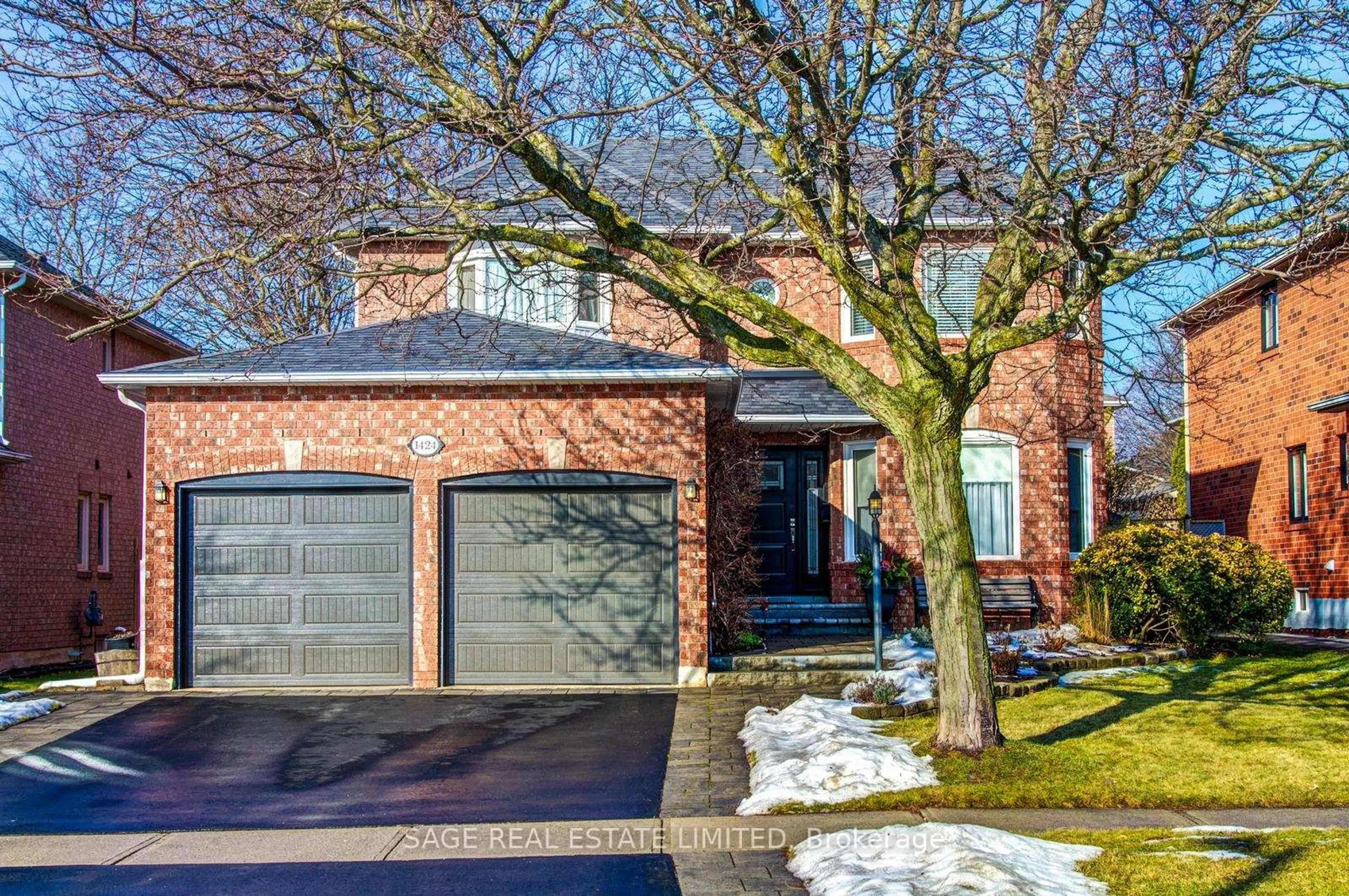 Home with brick exterior material, street for 1424 Stonecutter Dr, Oakville Ontario L6M 3C3