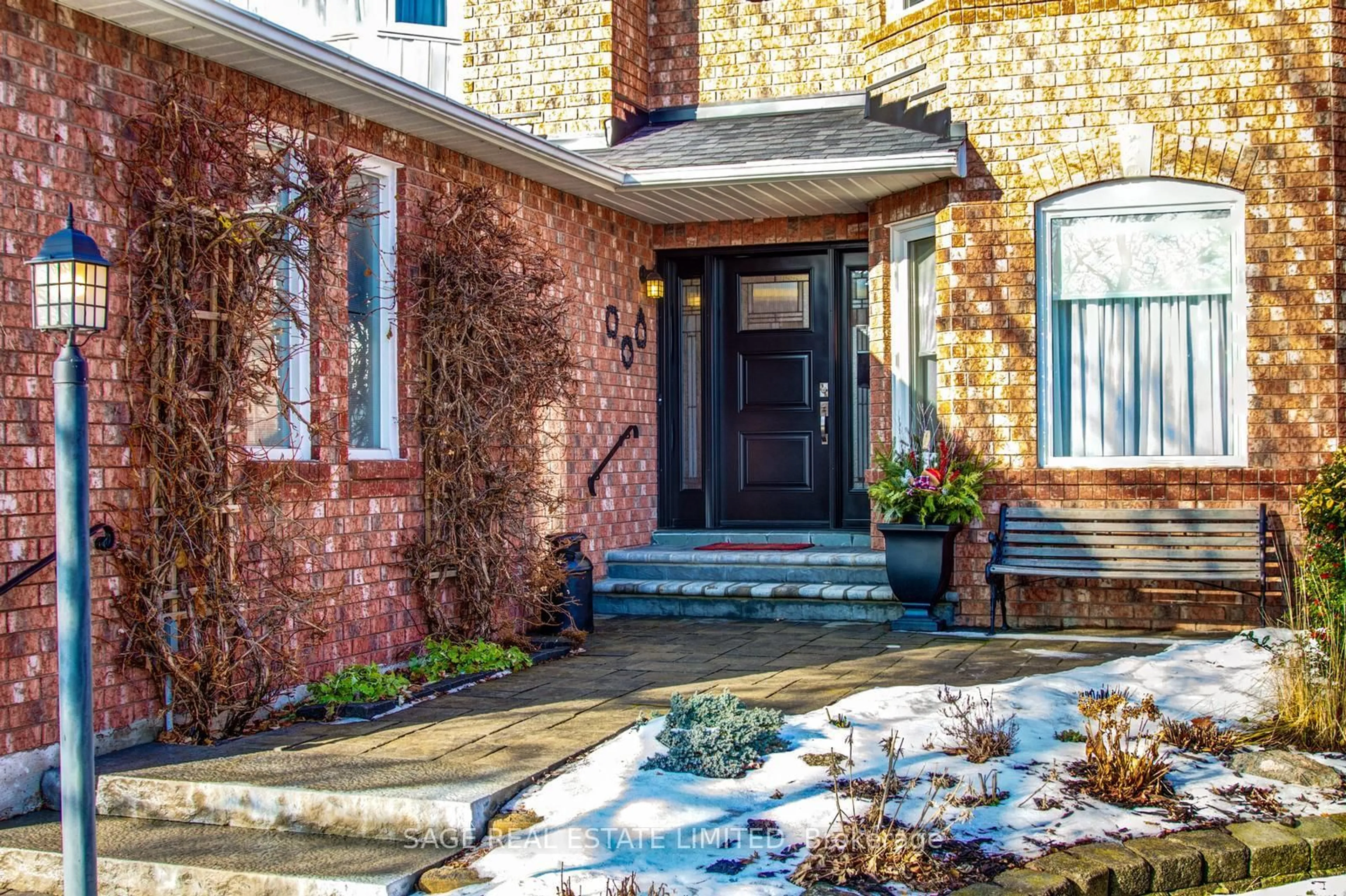 Home with brick exterior material, street for 1424 Stonecutter Dr, Oakville Ontario L6M 3C3
