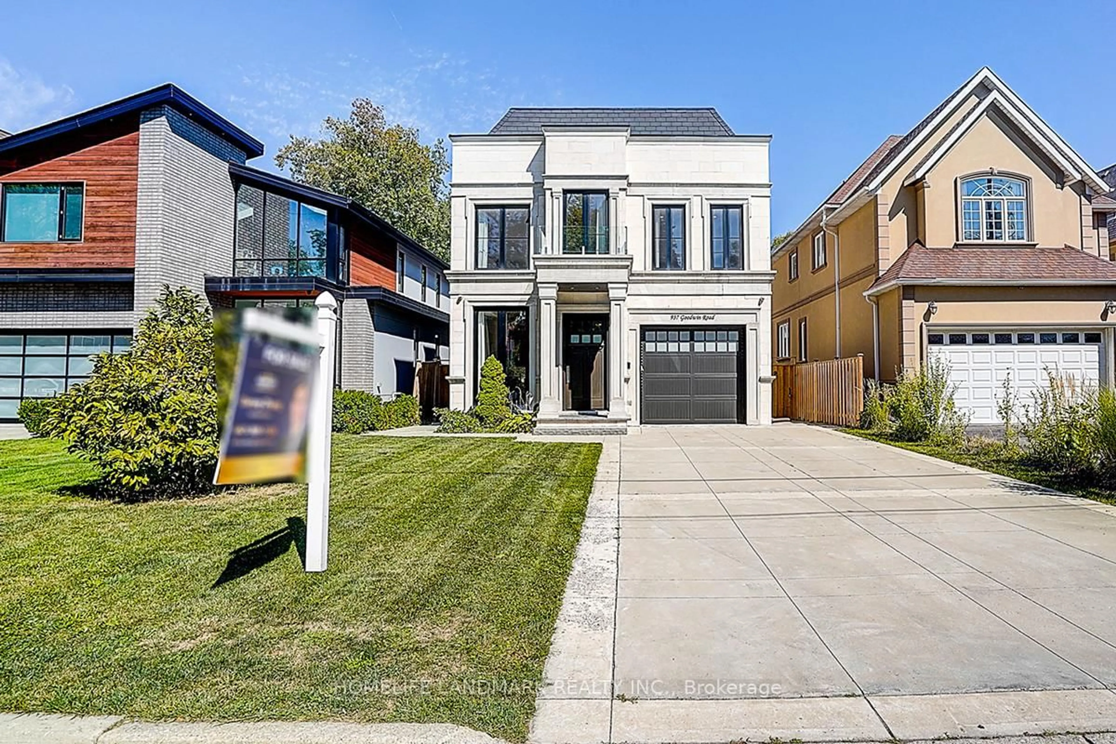 Home with brick exterior material, street for 937 Goodwin Rd, Mississauga Ontario L5G 4J9