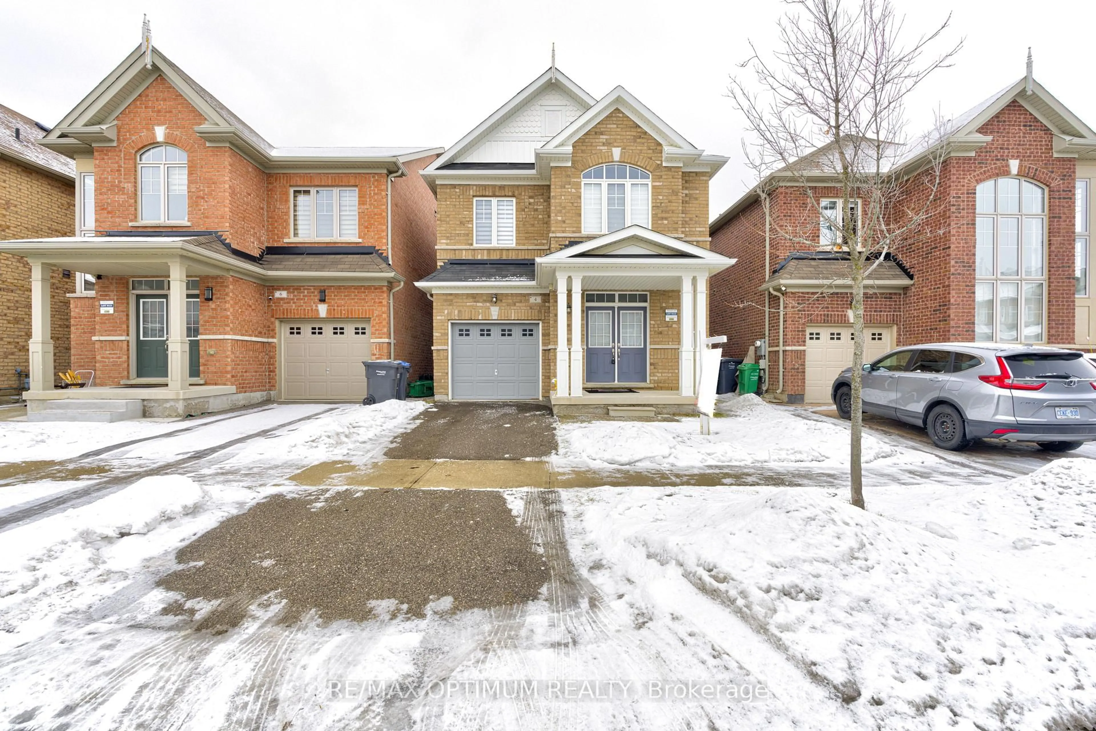 Home with brick exterior material, street for 4 Humberstone Cres, Brampton Ontario L7A 4C1