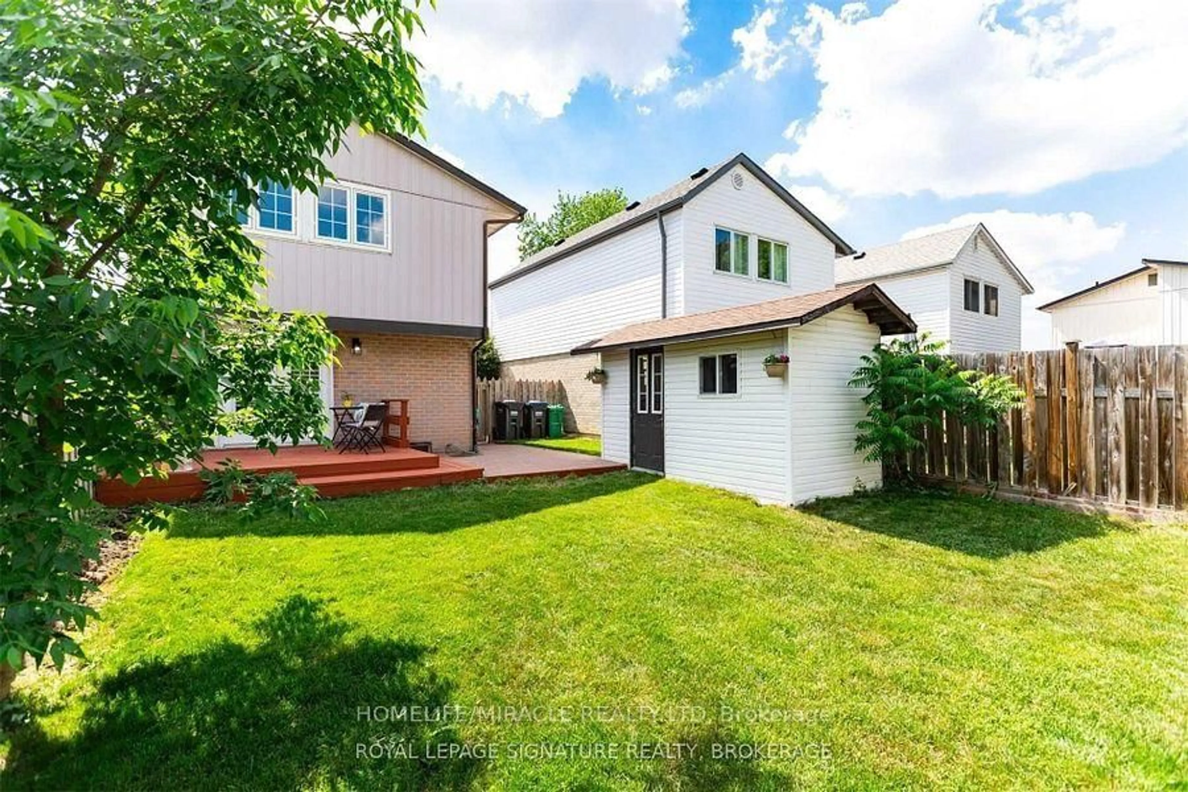 Unknown for 12 Huckleberry Sq, Brampton Ontario L6S 1Y2