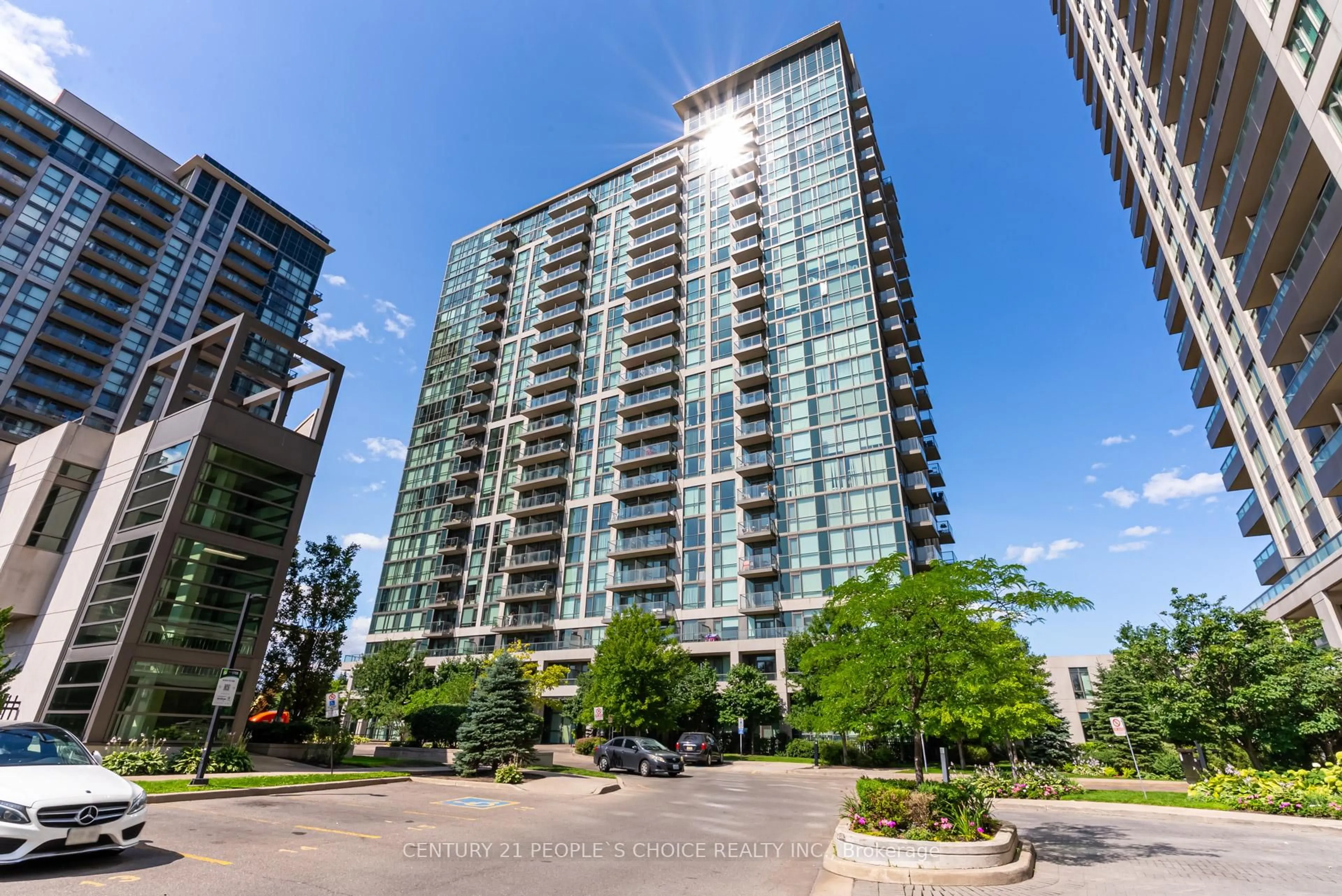 Patio, unknown for 339 Rathburn Rd #2118, Mississauga Ontario L5B 0K6