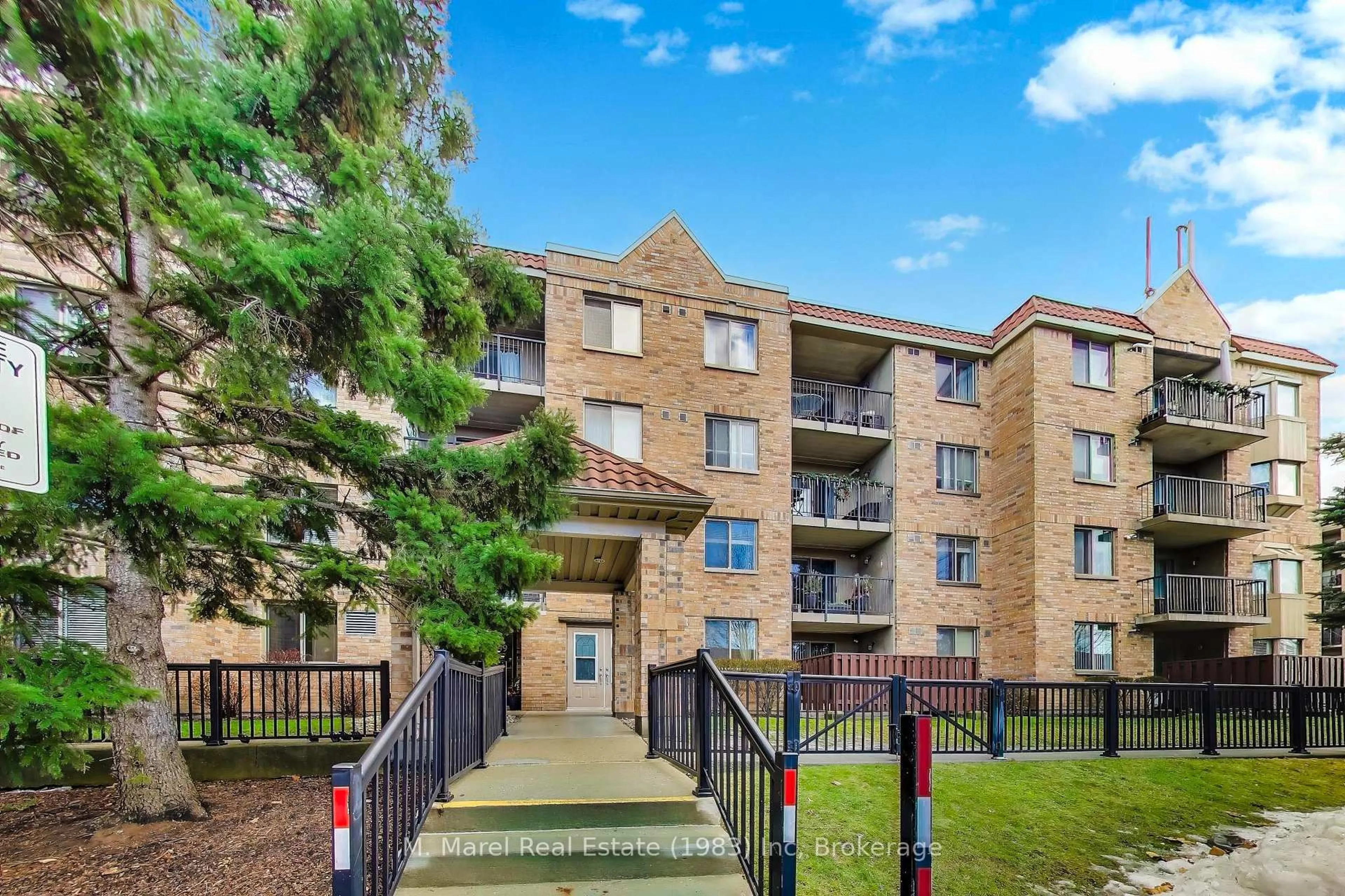 Unknown for 3499 Upper Middle Rd #111, Burlington Ontario L7M 4M7