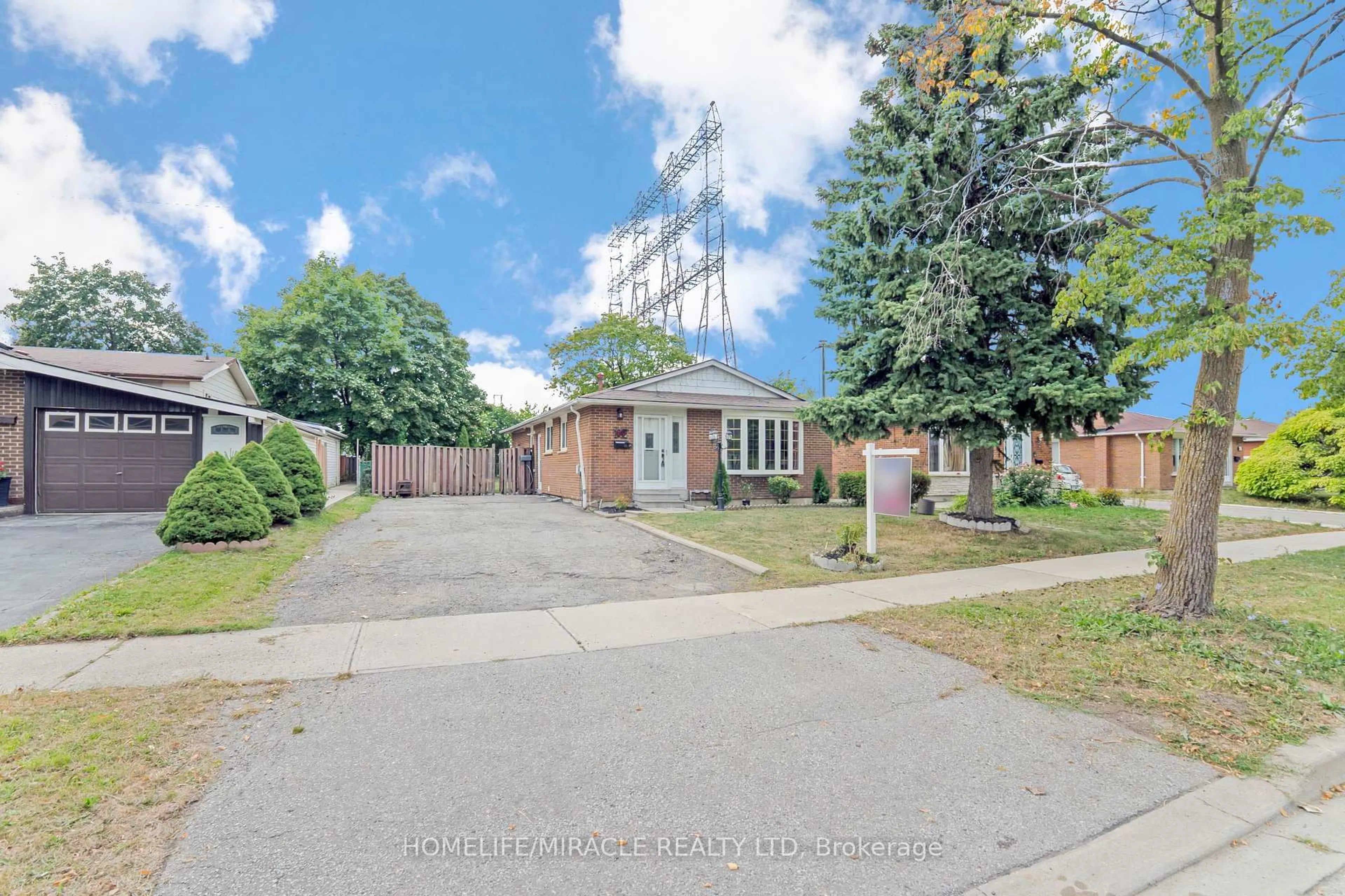 A pic from outside/outdoor area/front of a property/back of a property/a pic from drone, street for 66 Avening Dr, Toronto Ontario M9V 1Y1