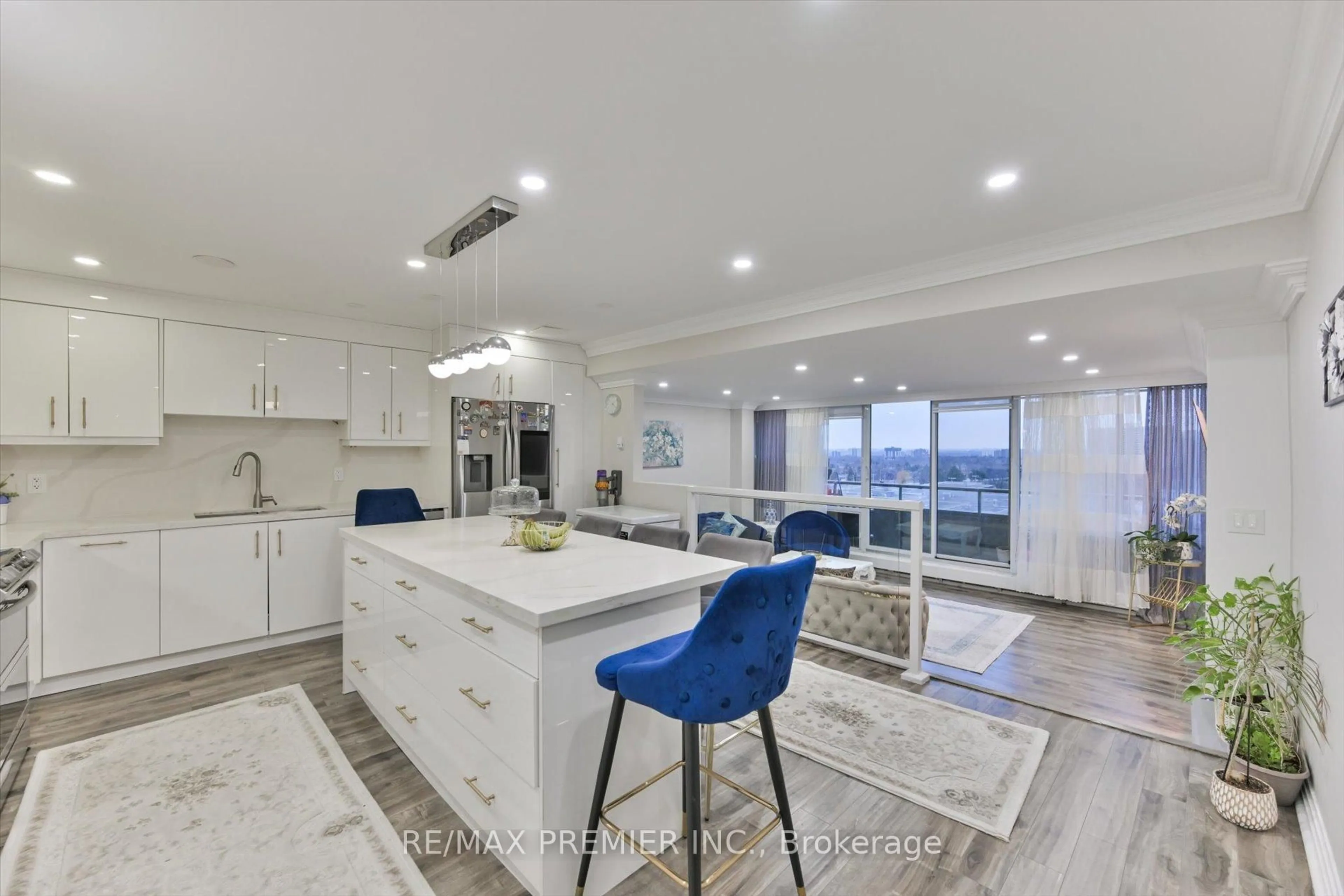 Open concept kitchen, ceramic/tile floor for 1 Four Winds Dr #905, Toronto Ontario M3J 2T1