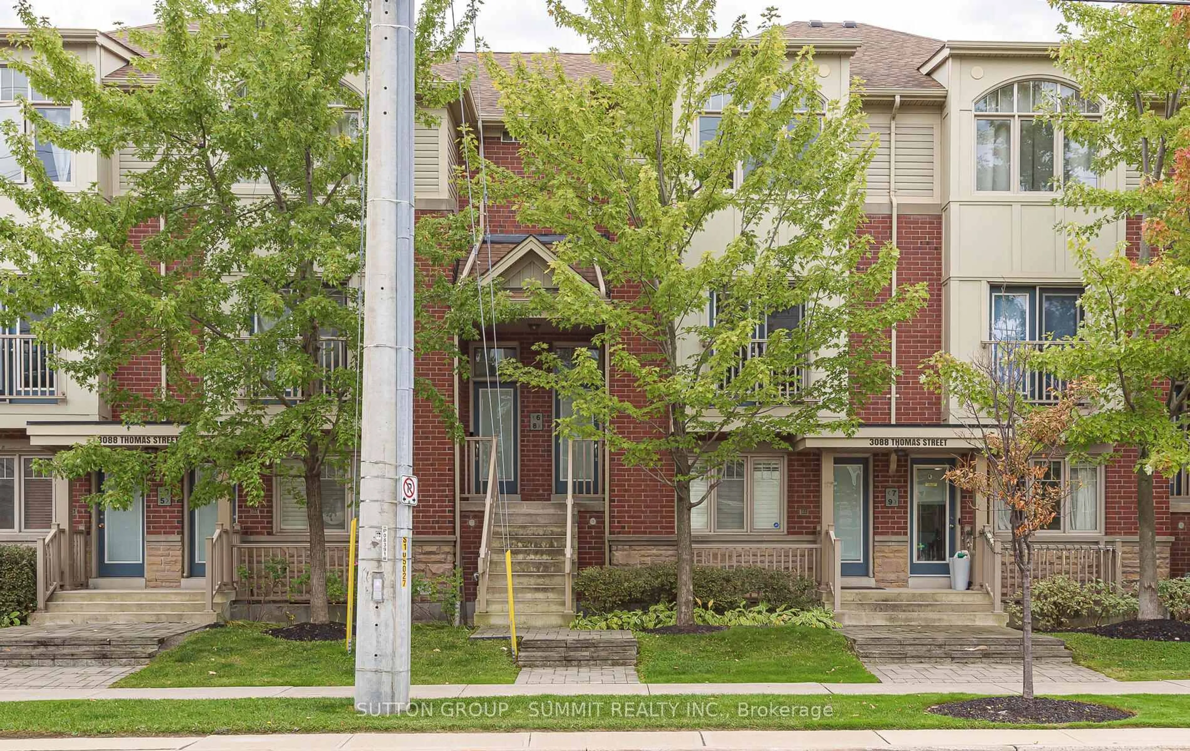 Home with brick exterior material, street for 3088 Thomas St #8, Mississauga Ontario L5M 0T2