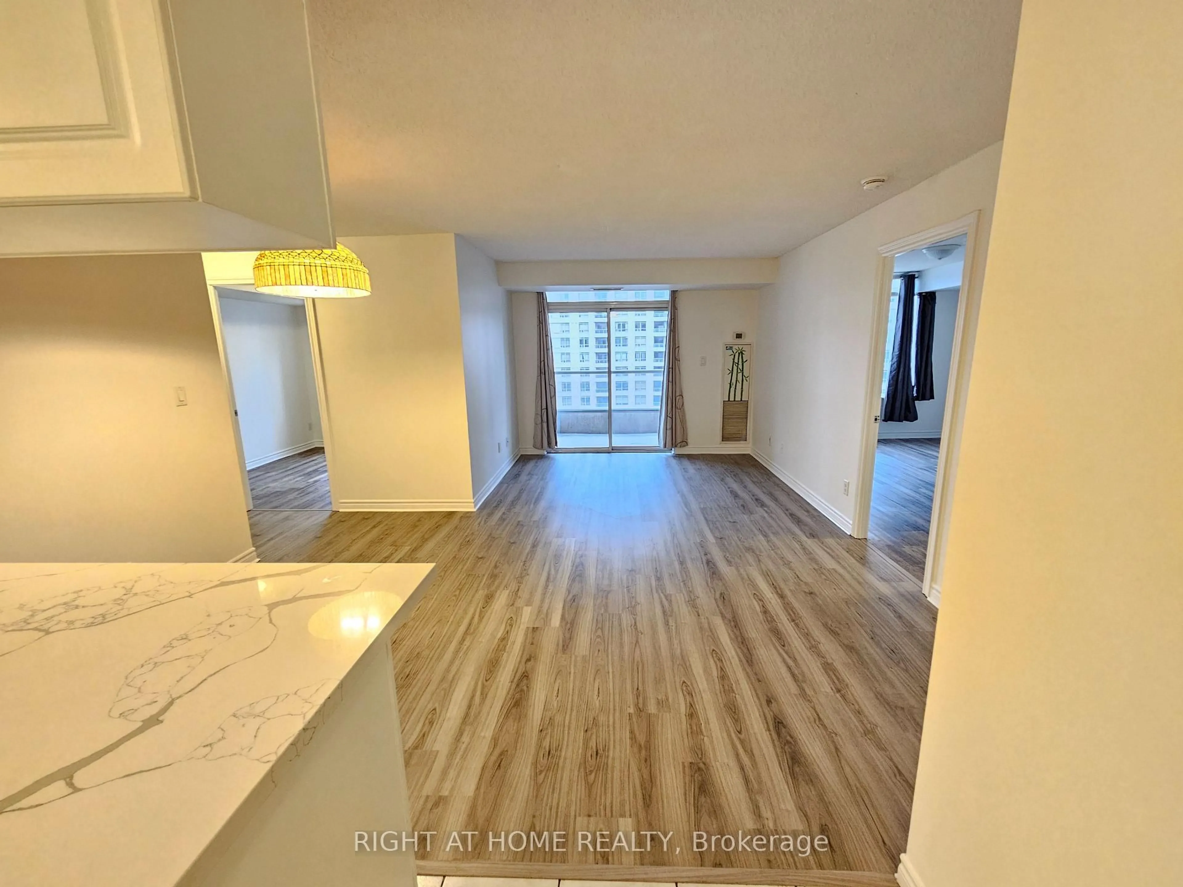 A pic of a room for 3880 Duke Of York Blvd #2318, Mississauga Ontario L5B 4M7
