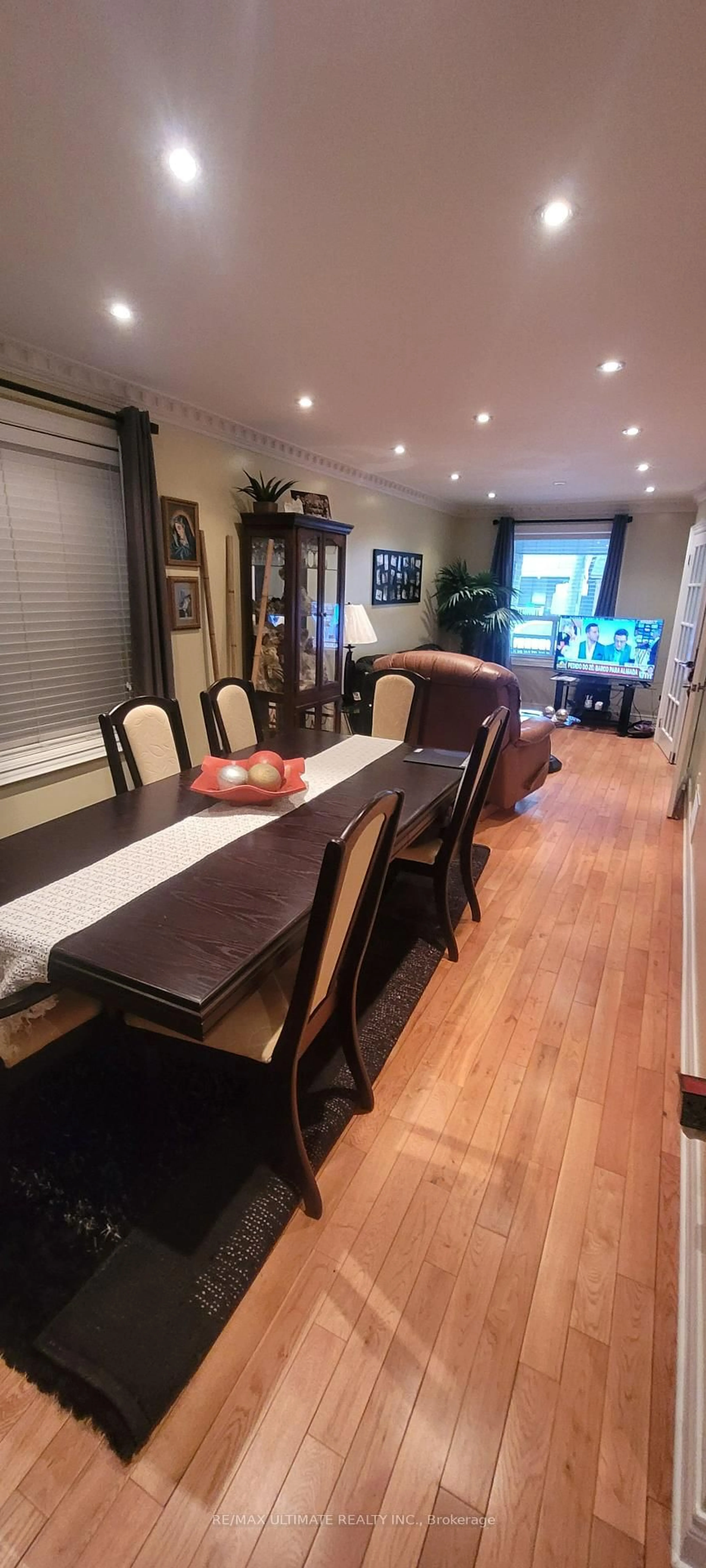 Dining room, wood/laminate floor for 120 Rosethorn Ave, Toronto Ontario M6N 3L1