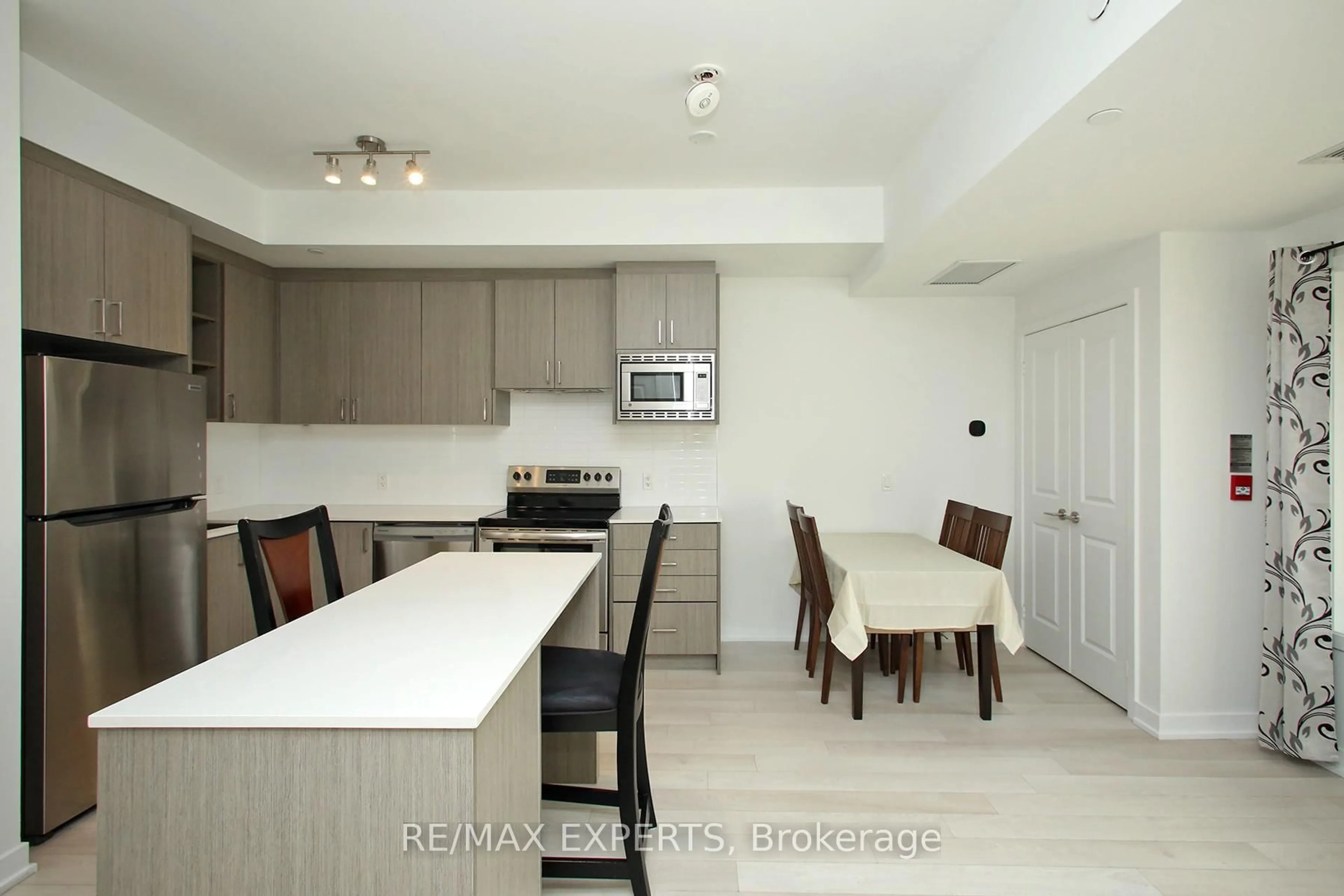 Open concept kitchen, unknown for 155 Downsview Park Blvd #115, Toronto Ontario M3K 0E3