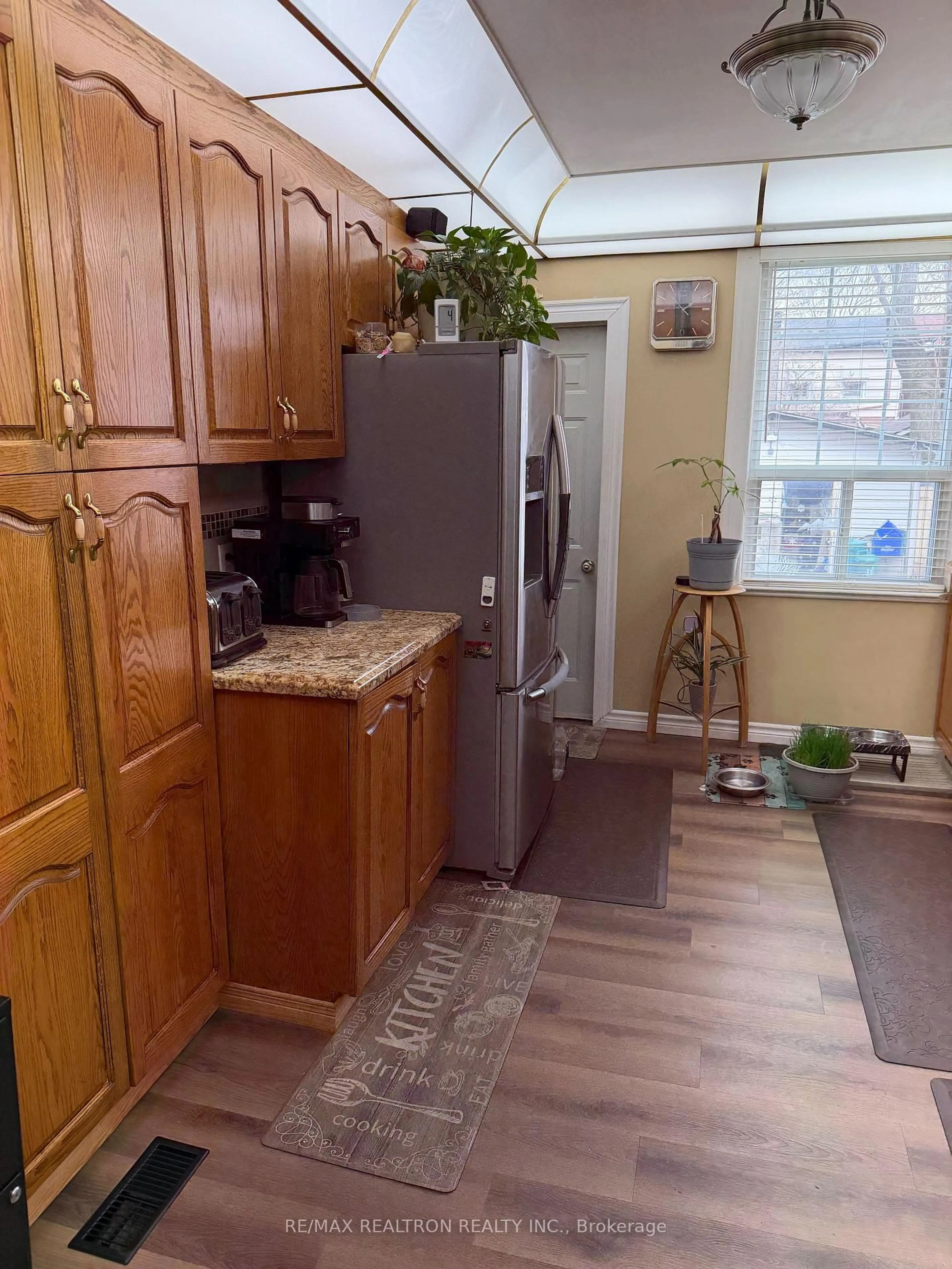 Unknown for 89 Emerson Ave, Toronto Ontario M6H 3S7