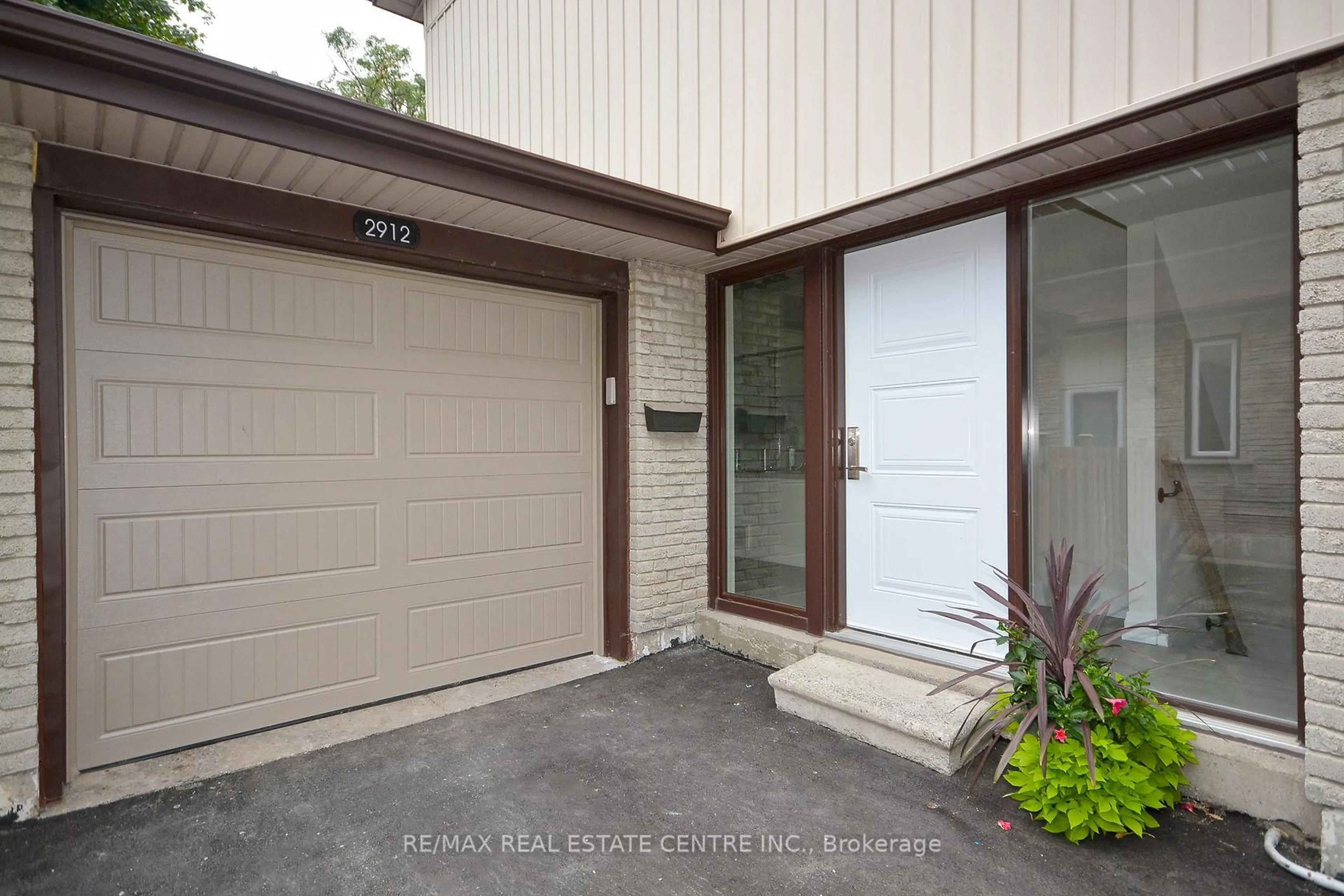 Unknown for 2912 Arvida Circ, Mississauga Ontario L5N 1R5