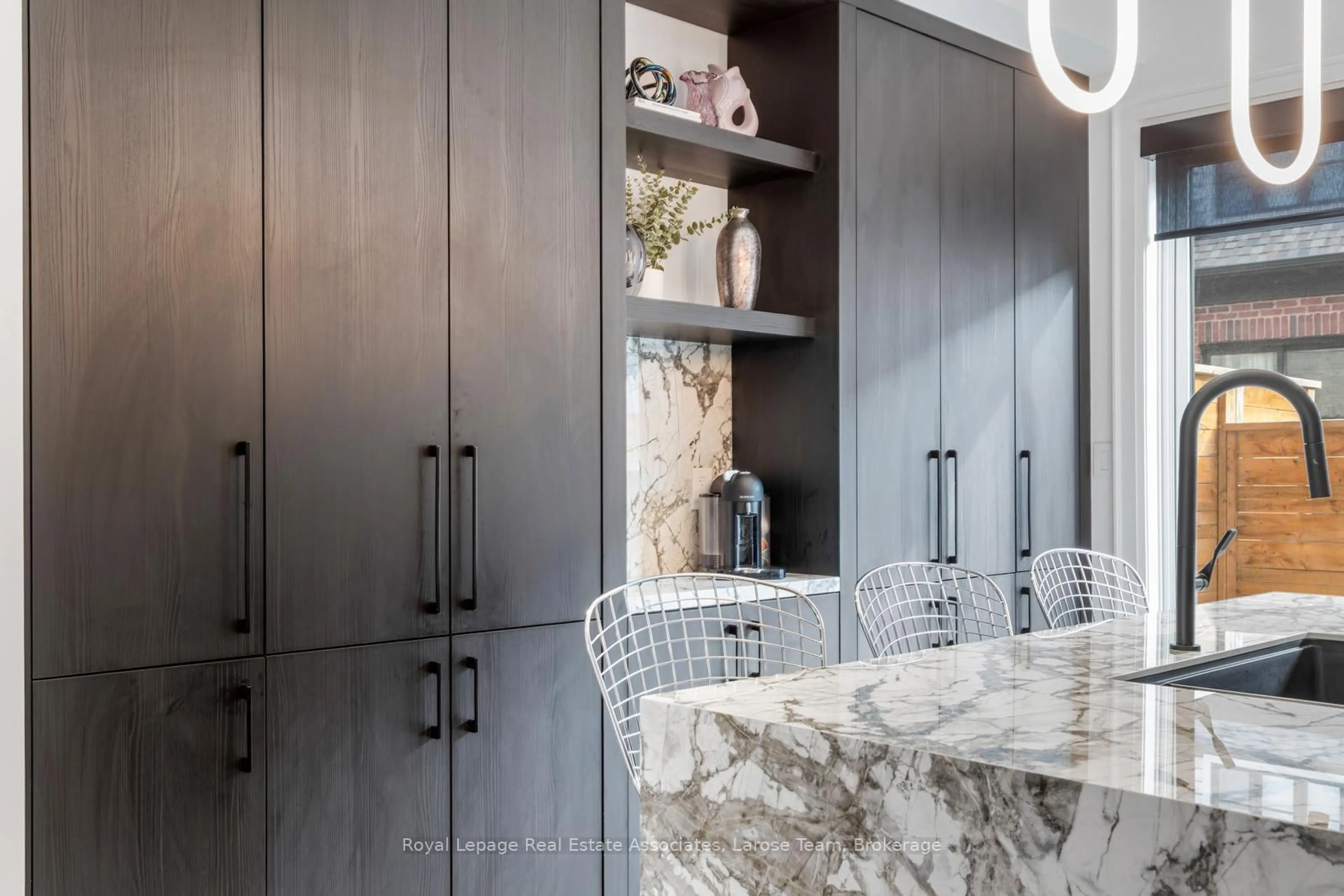 Contemporary kitchen, unknown for 10 Lunar Cres #24, Mississauga Ontario L5M 2P6