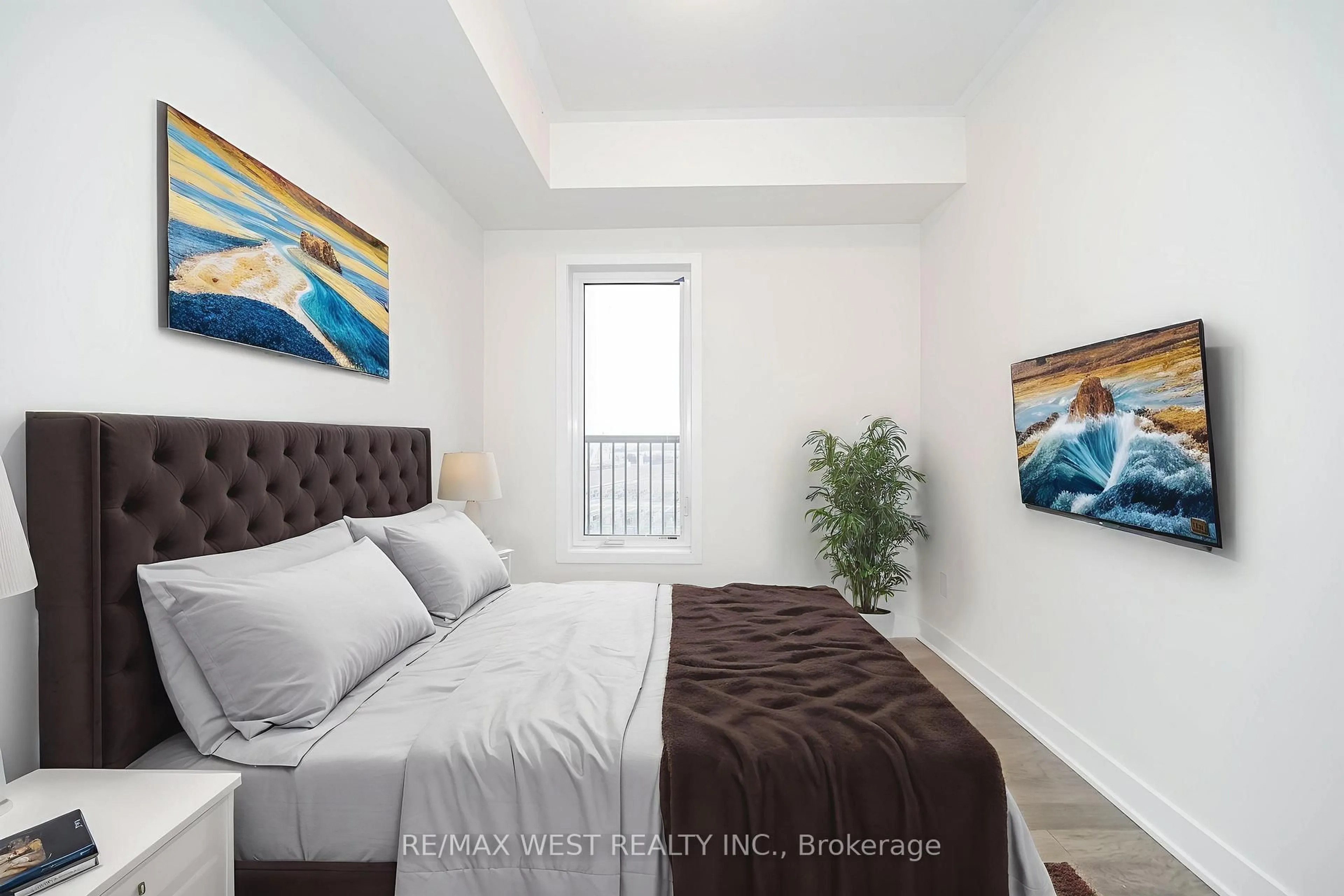 Bedroom with bed, unknown for 39 John Perkins Bull Dr #20, Toronto Ontario M3K 0C3