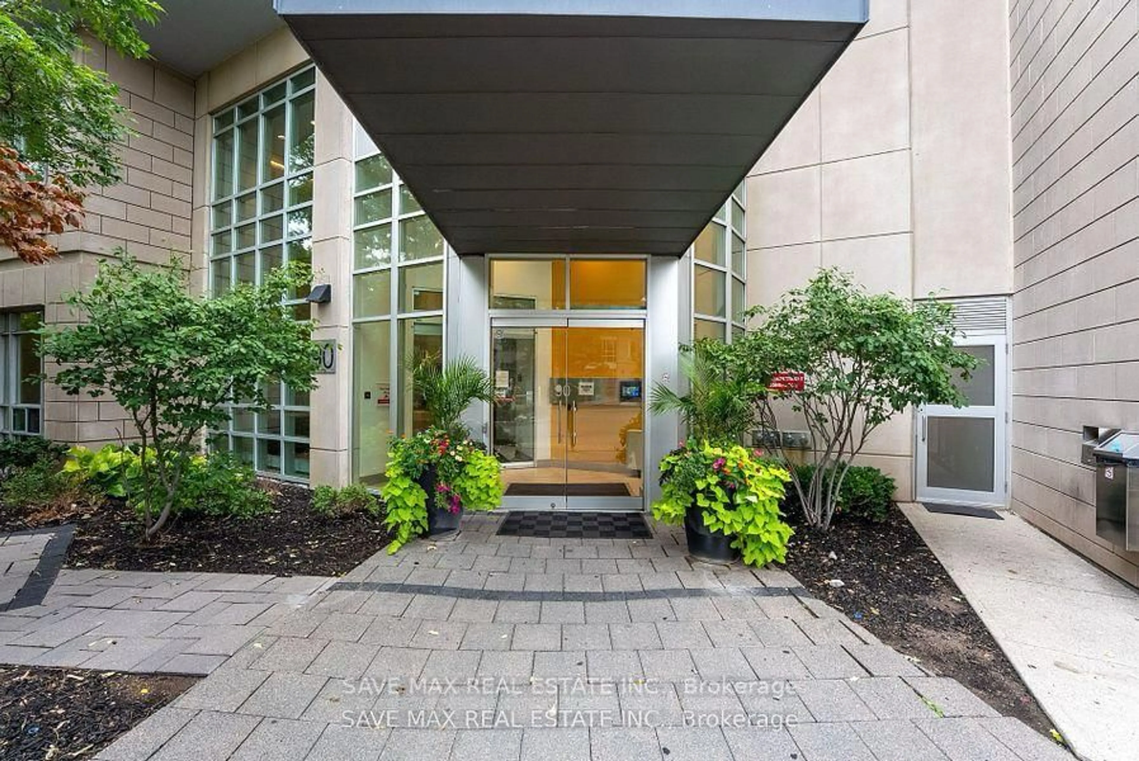 Indoor foyer for 90 Absolute Ave #1907, Mississauga Ontario L4Z 0A3