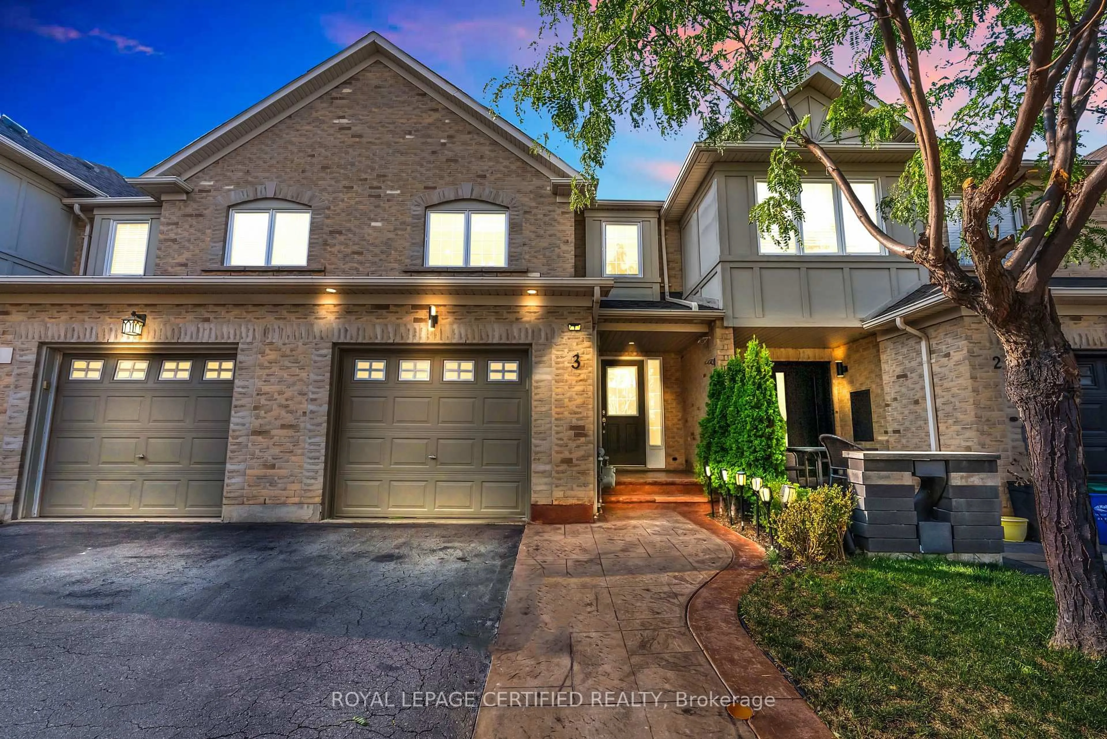 Home with brick exterior material, street for 2511 Boros Rd #3, Burlington Ontario L7M 5B2