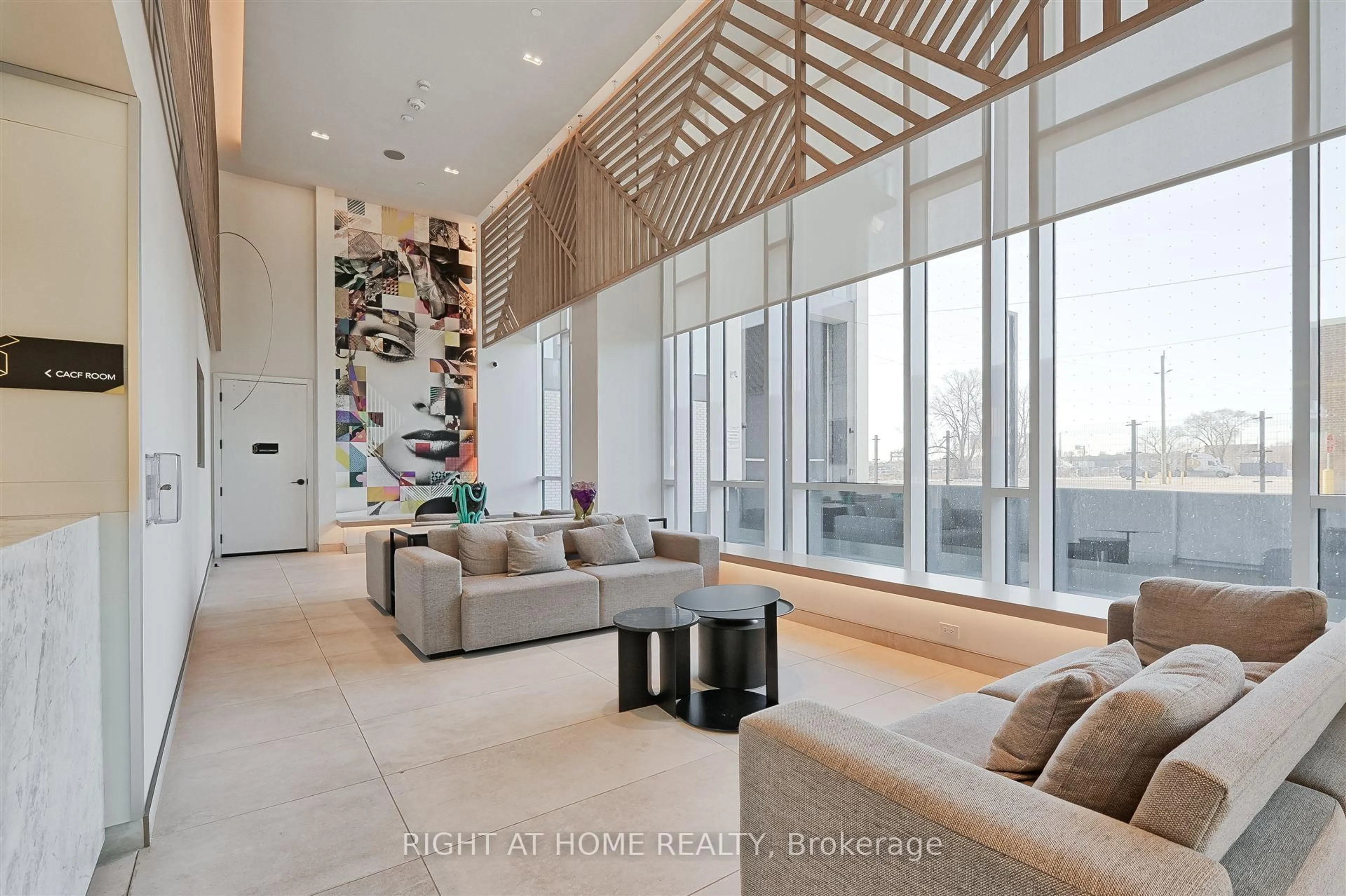 Indoor foyer for 36 Zorra St #421, Toronto Ontario M8Z 0G5