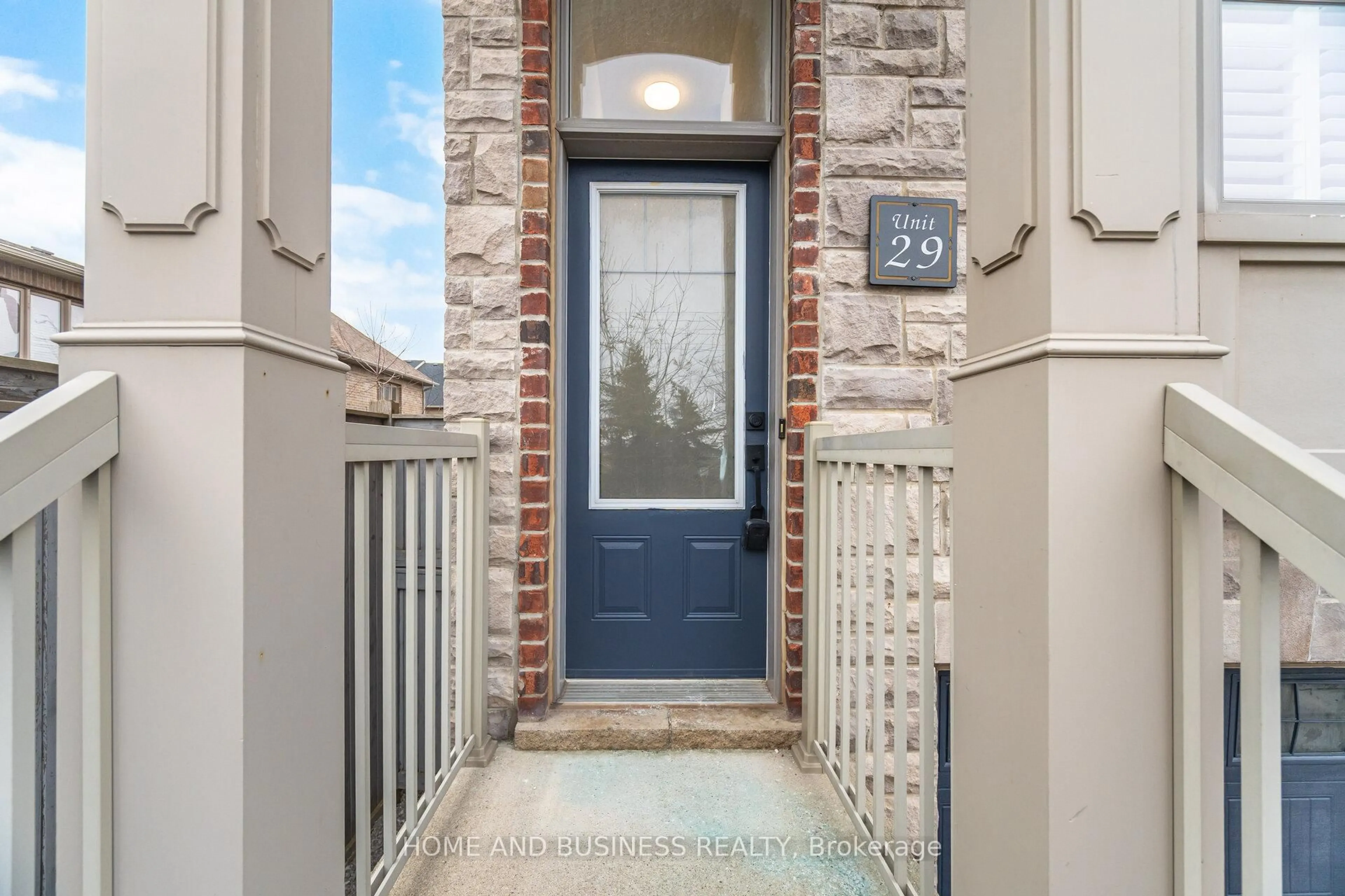 Unknown for 2410 Woodstock Tr #29, Oakville Ontario L6M 0L3